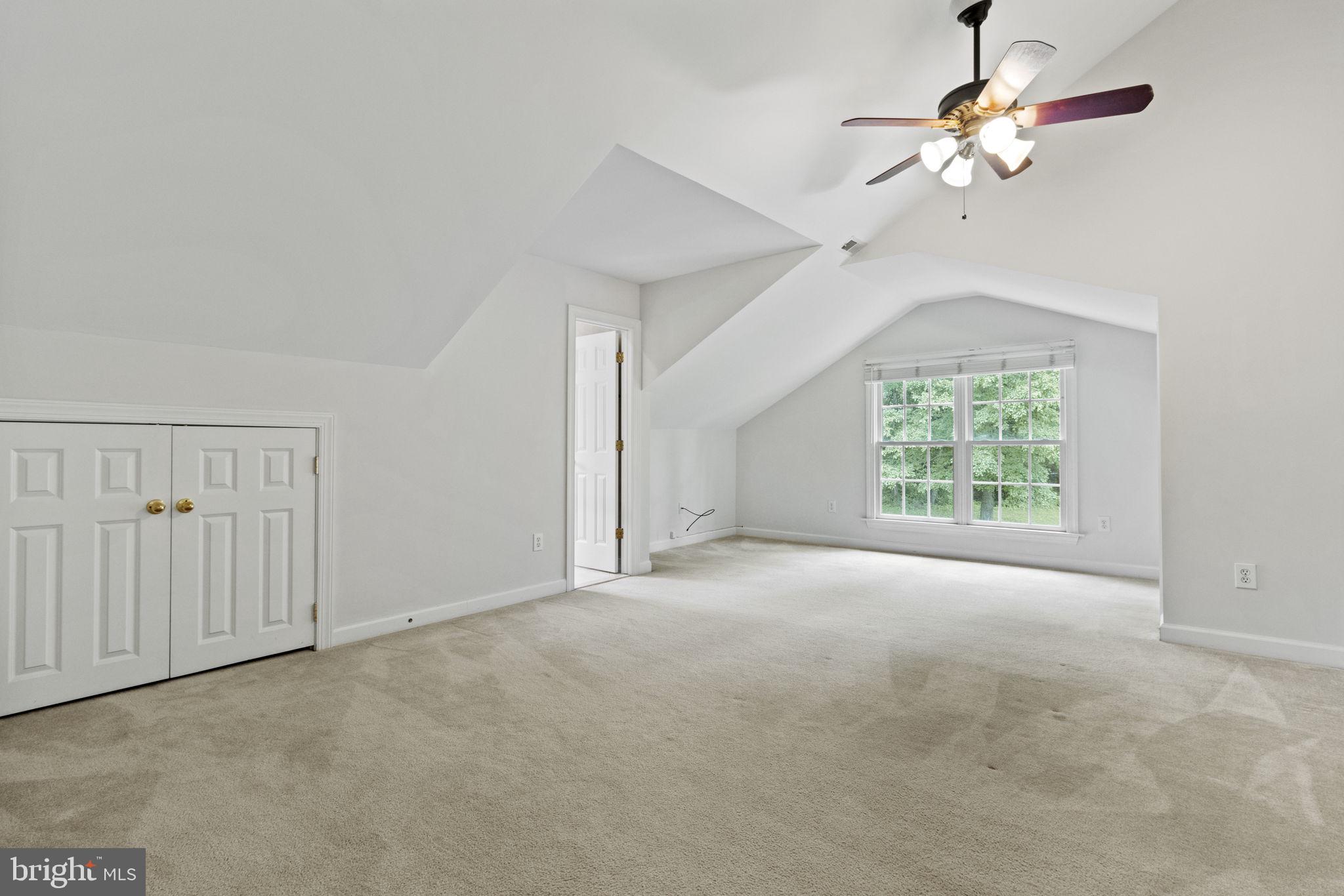 POTOMAC OUTSIDE - Residential