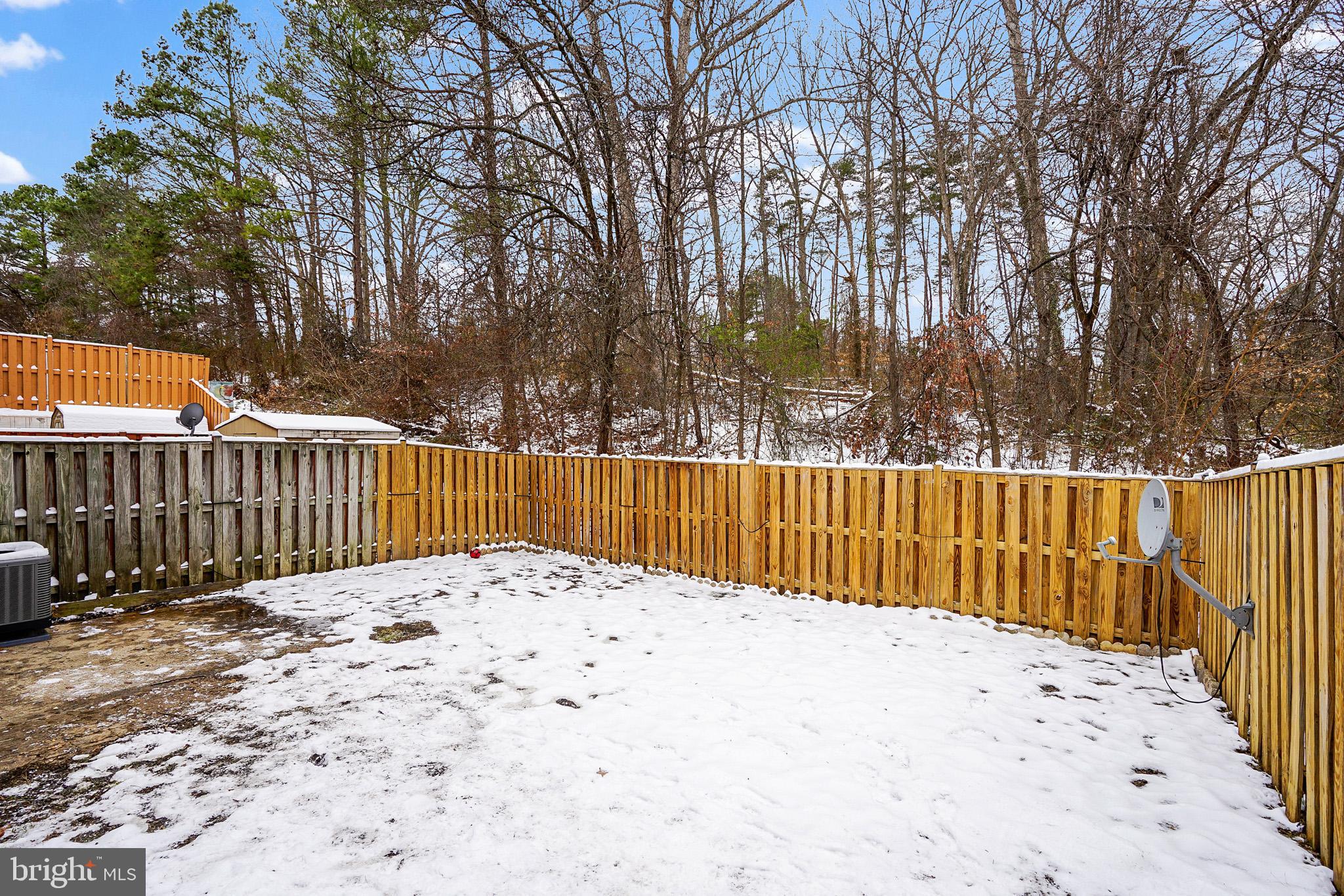 SOUTHGATE WOODS TOWNHOUSES - Residential