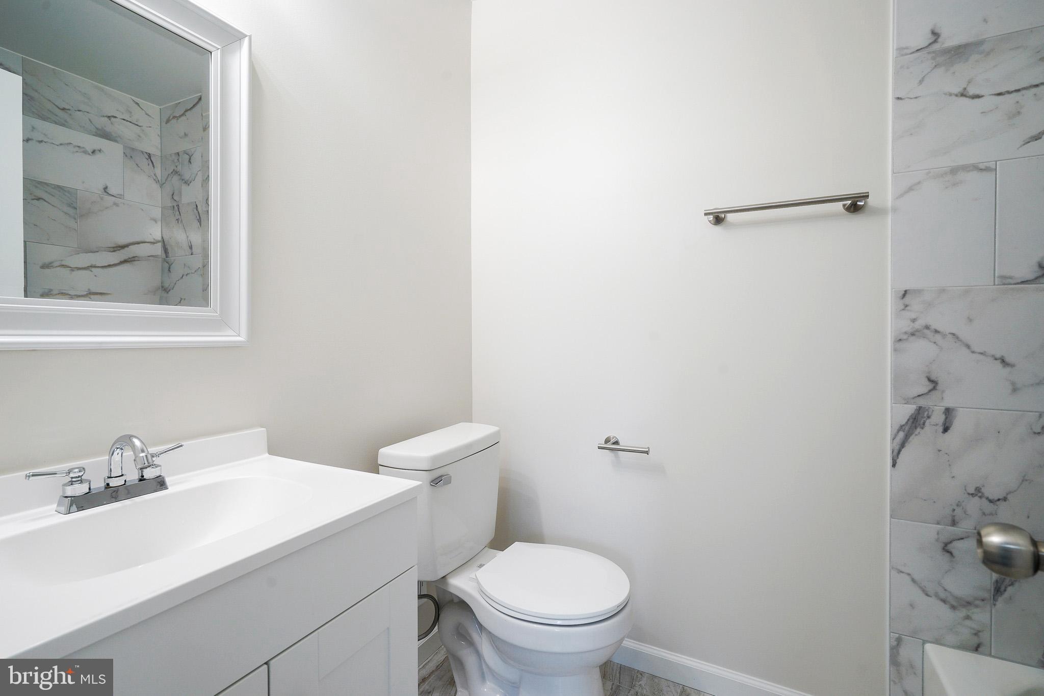 SOUTHGATE WOODS TOWNHOUSES - Residential