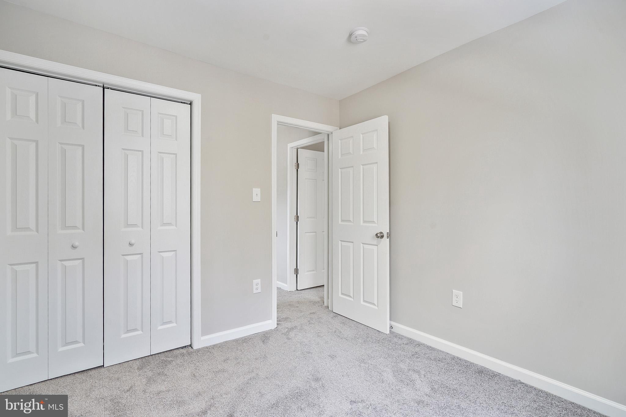 SOUTHGATE WOODS TOWNHOUSES - Residential