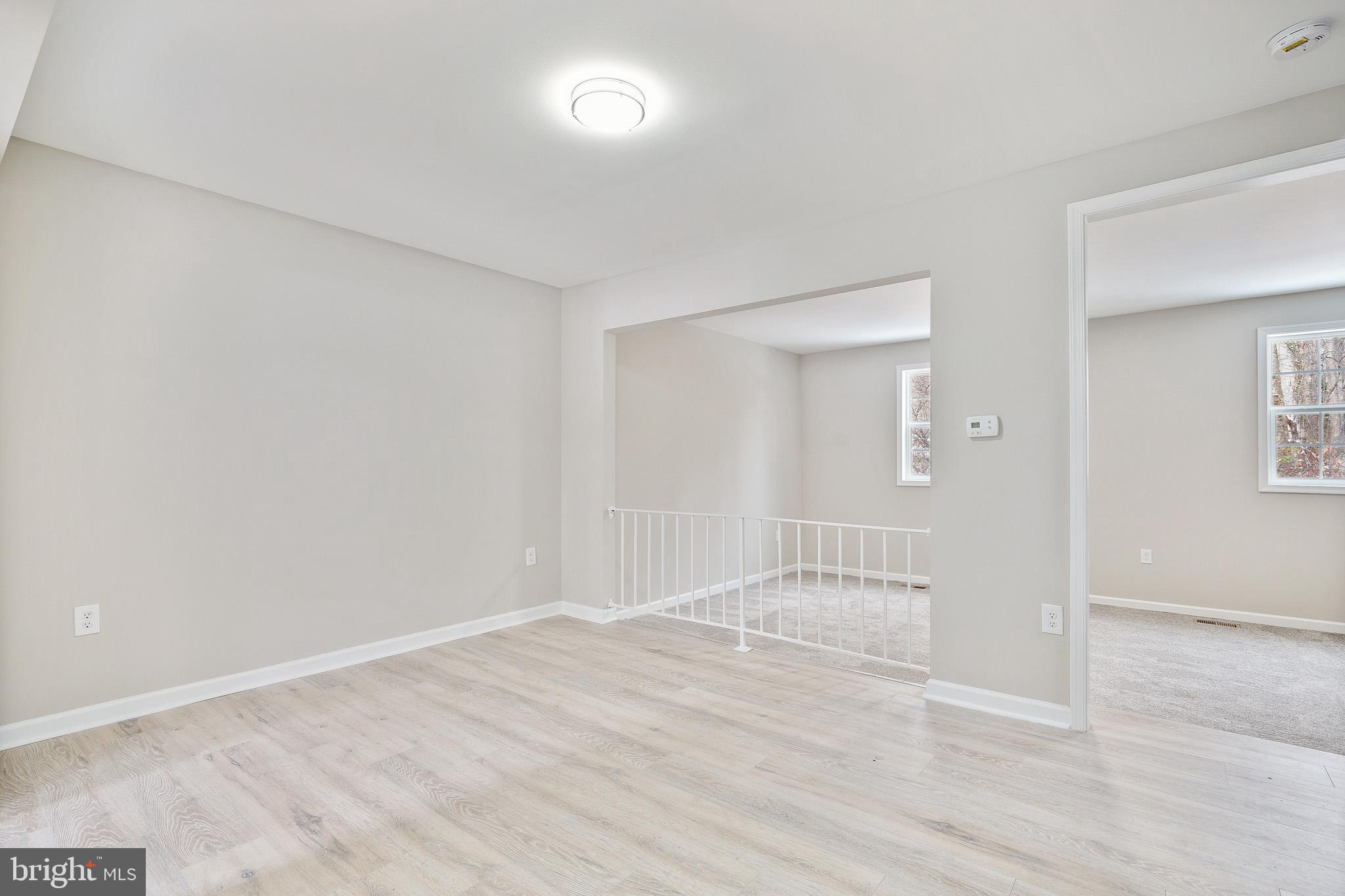 SOUTHGATE WOODS TOWNHOUSES - Residential