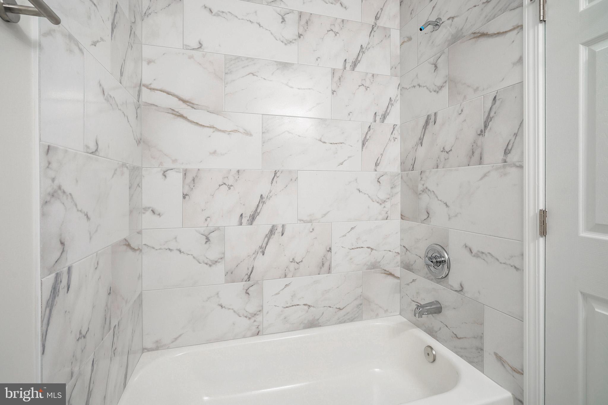 SOUTHGATE WOODS TOWNHOUSES - Residential