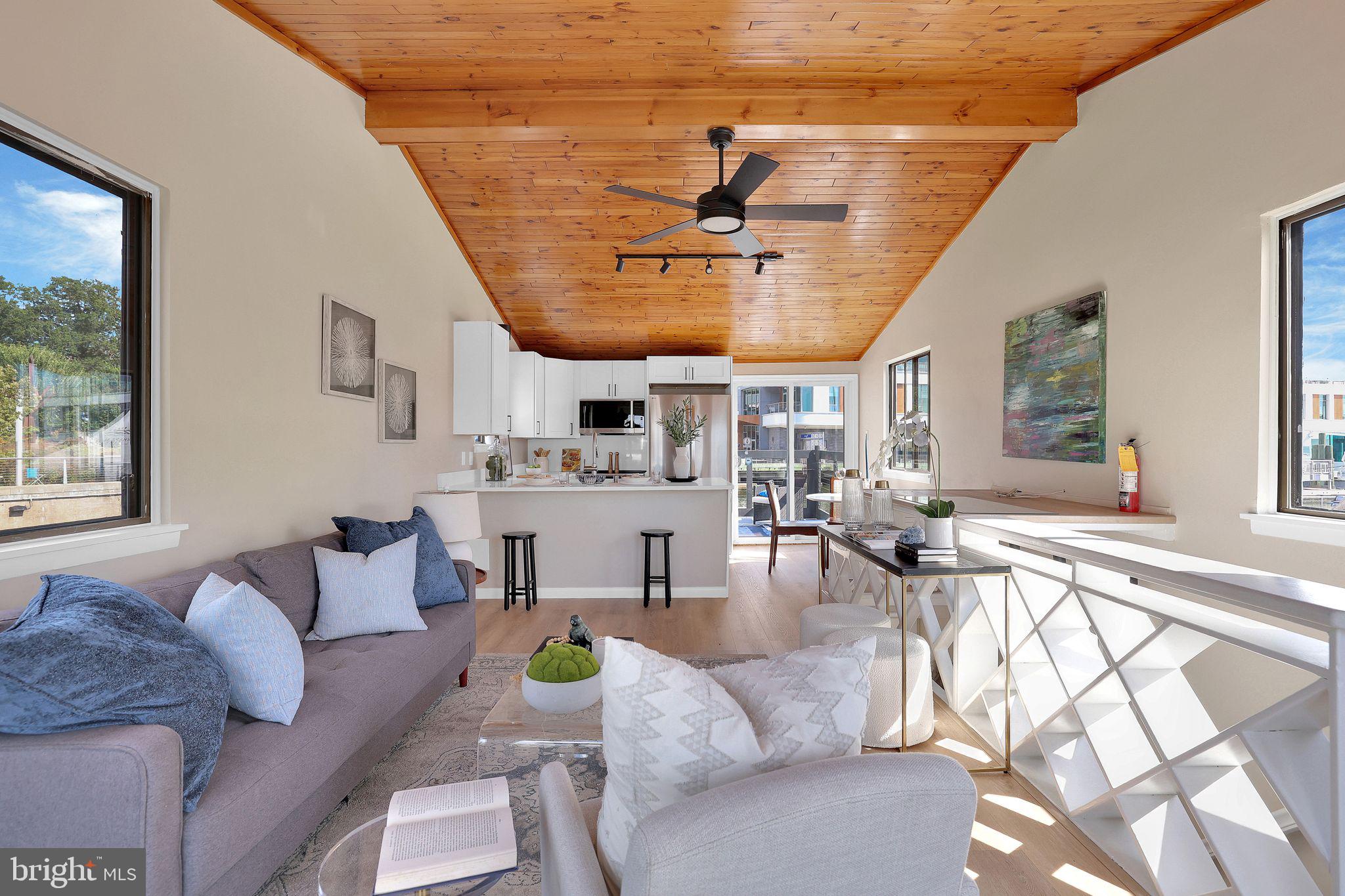 650 WHARF ST SW Z-01