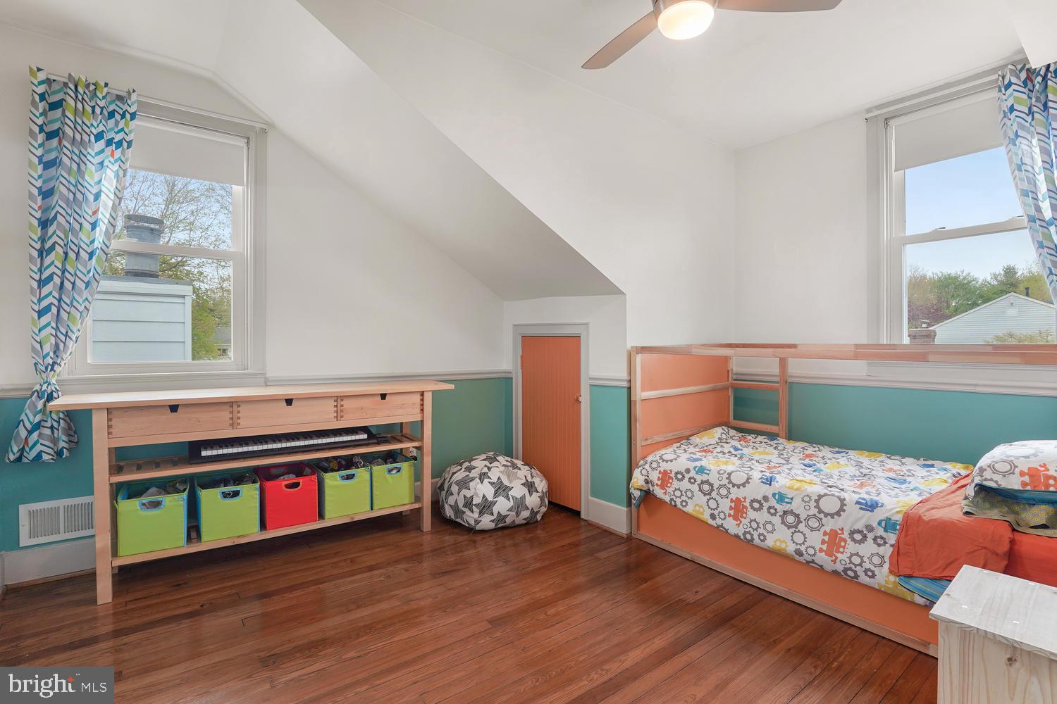 OLNEY SQUARE - Residential