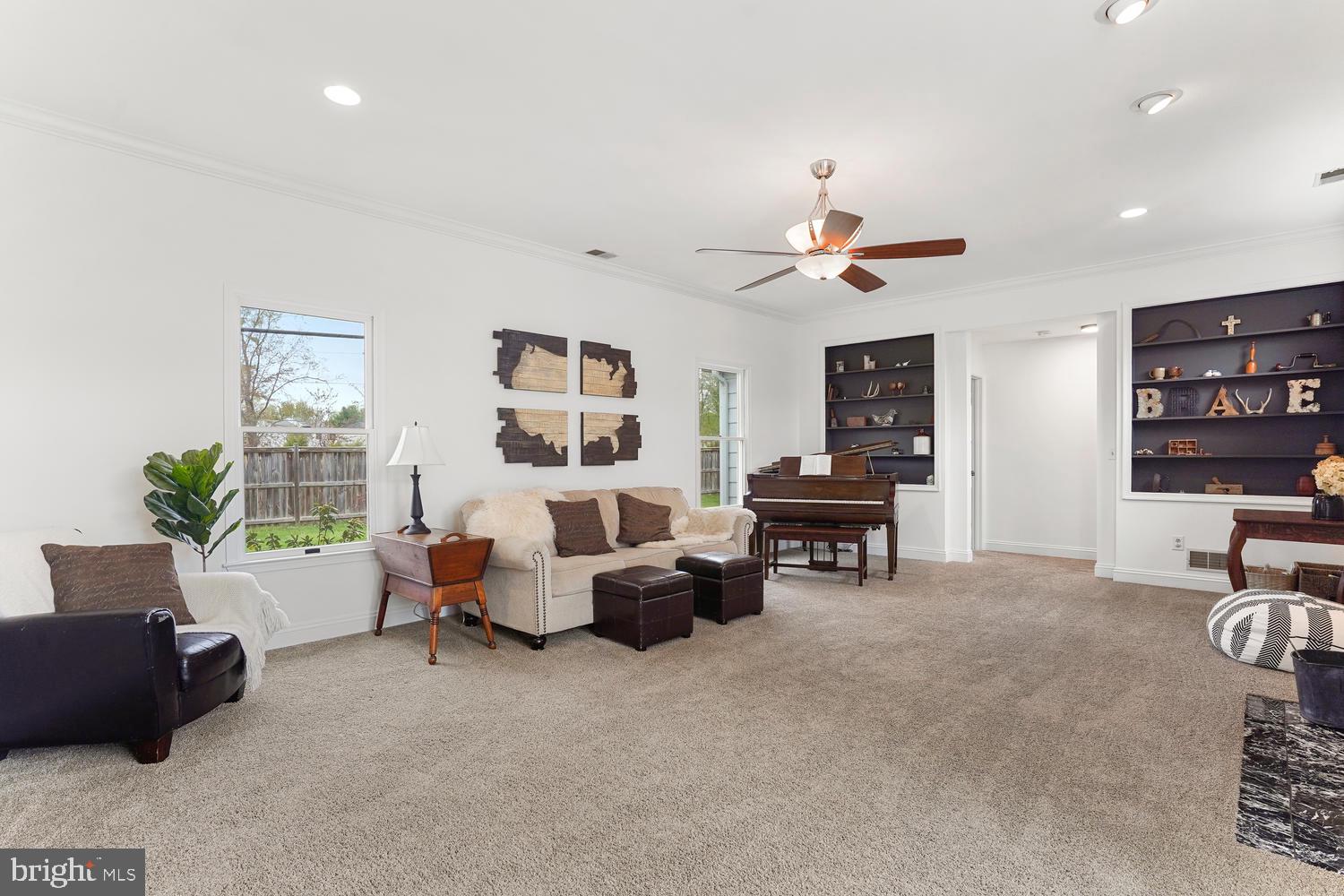 OLNEY SQUARE - Residential