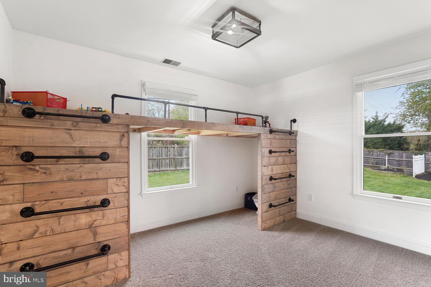 OLNEY SQUARE - Residential