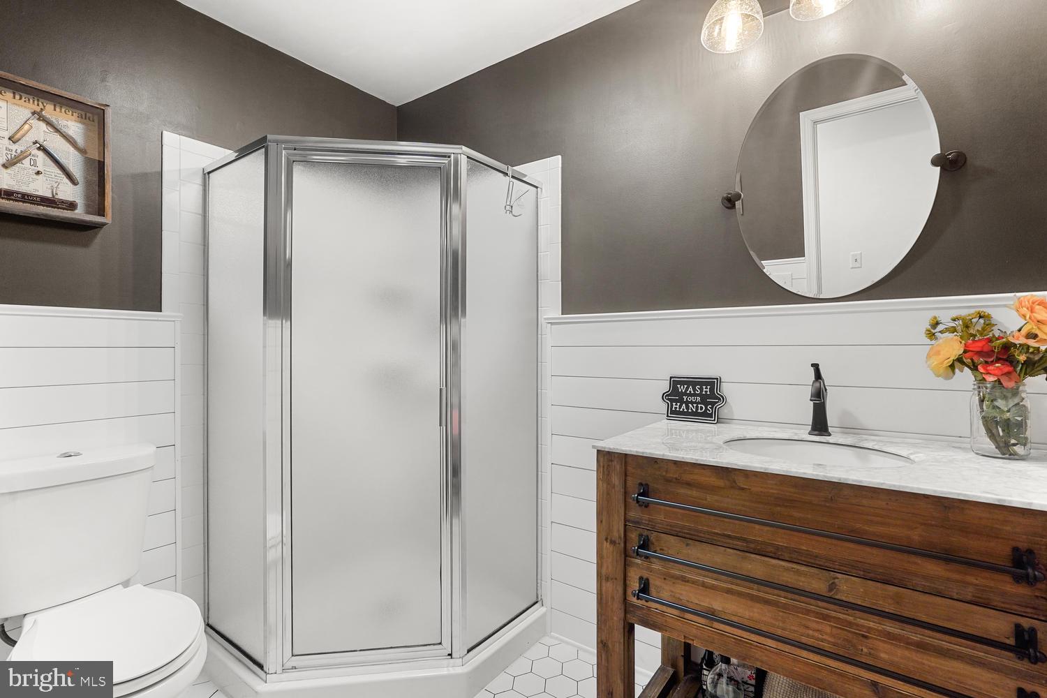 OLNEY SQUARE - Residential