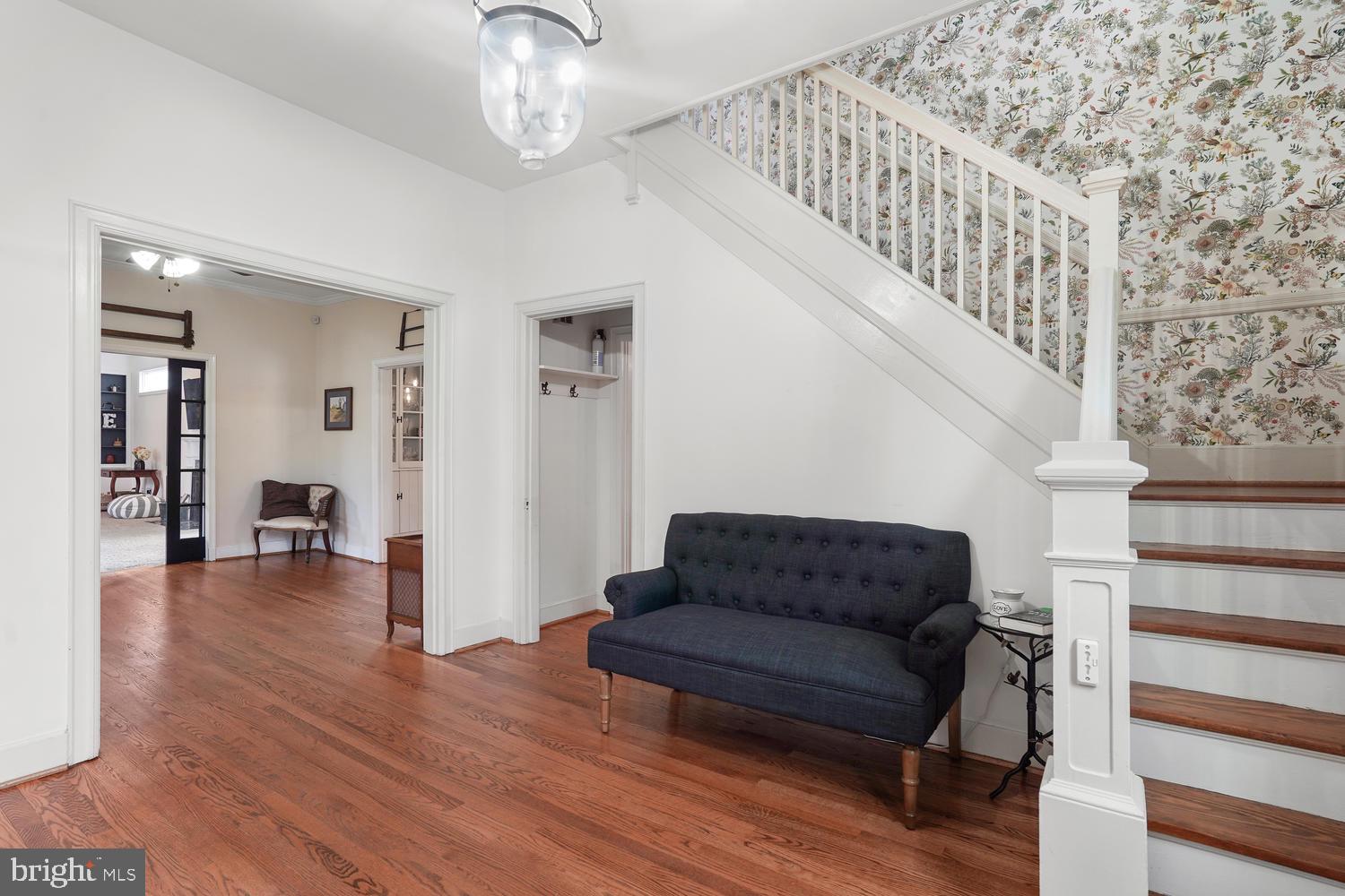 OLNEY SQUARE - Residential