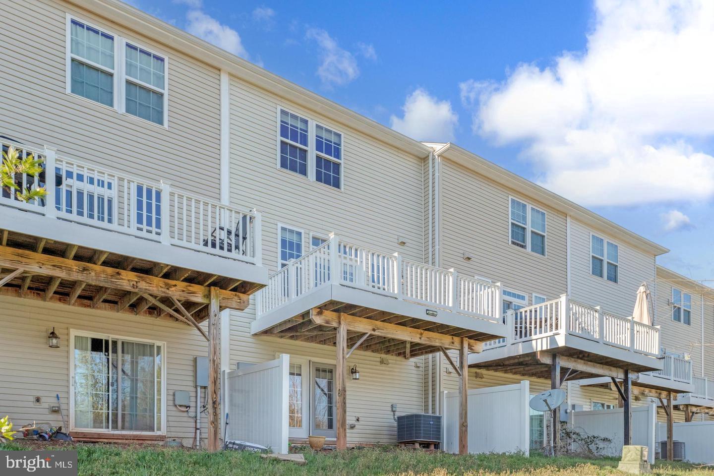 PRINCE WILLIAM COUNTY - Residential Lease