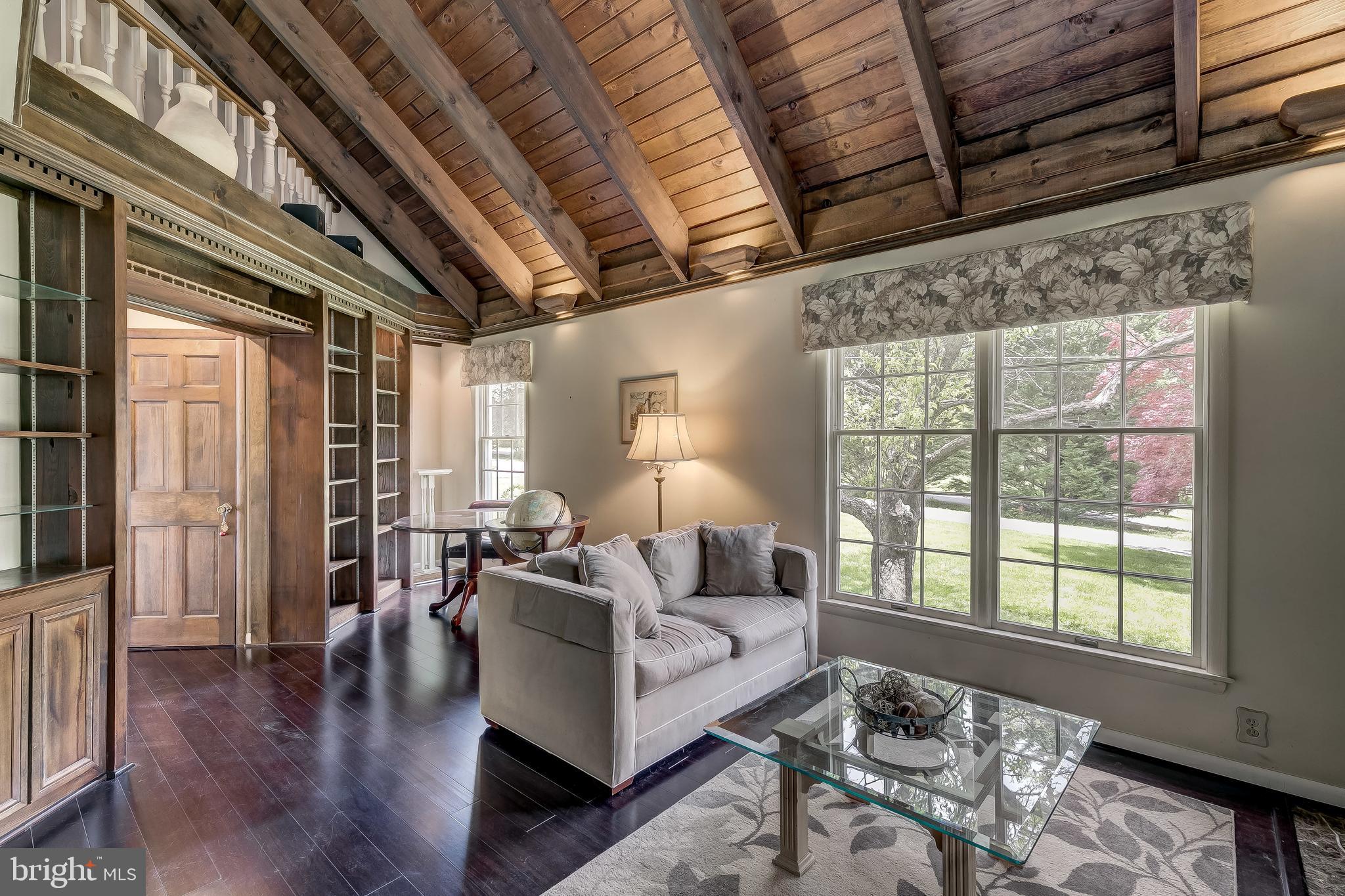 PADONIA CROSSING - Residential