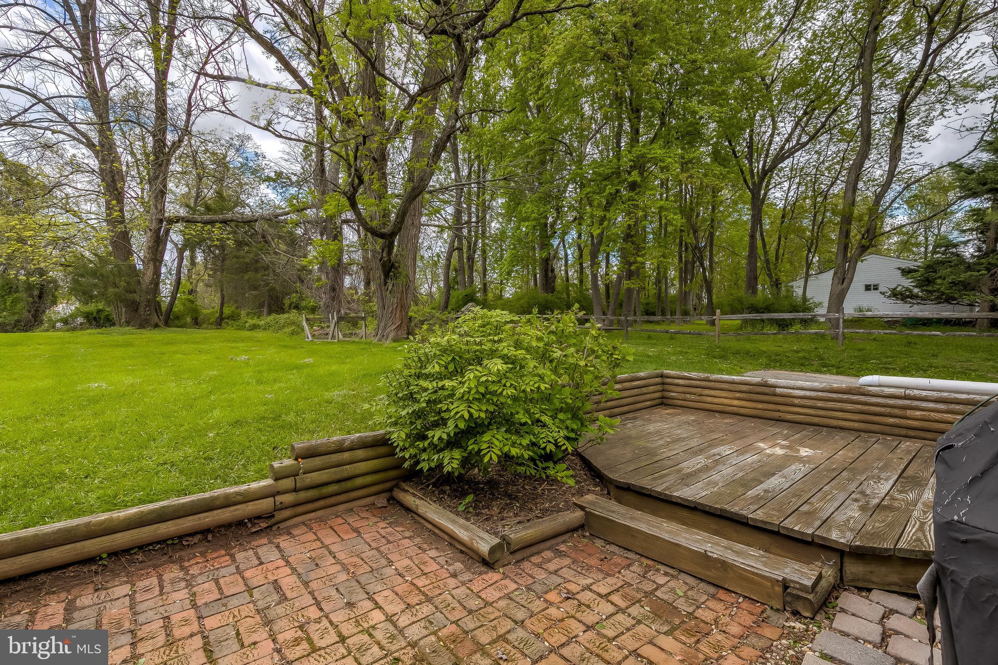 PADONIA CROSSING - Residential