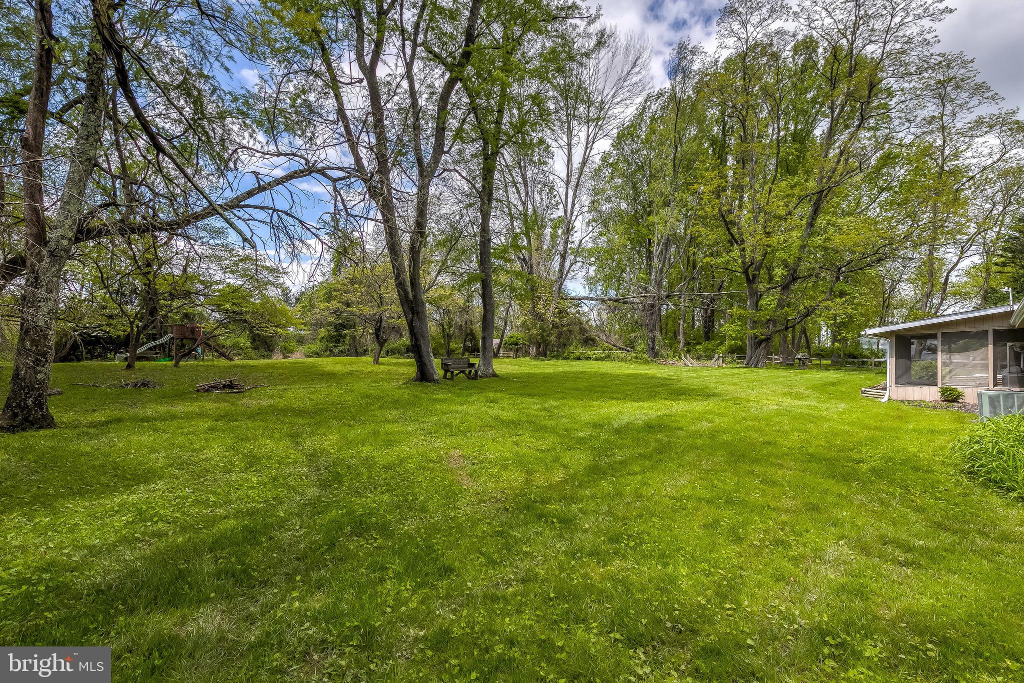 PADONIA CROSSING - Residential