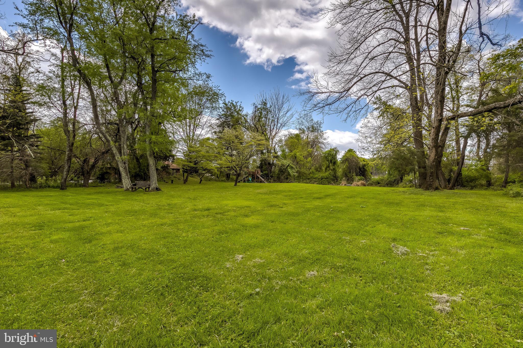 PADONIA CROSSING - Residential