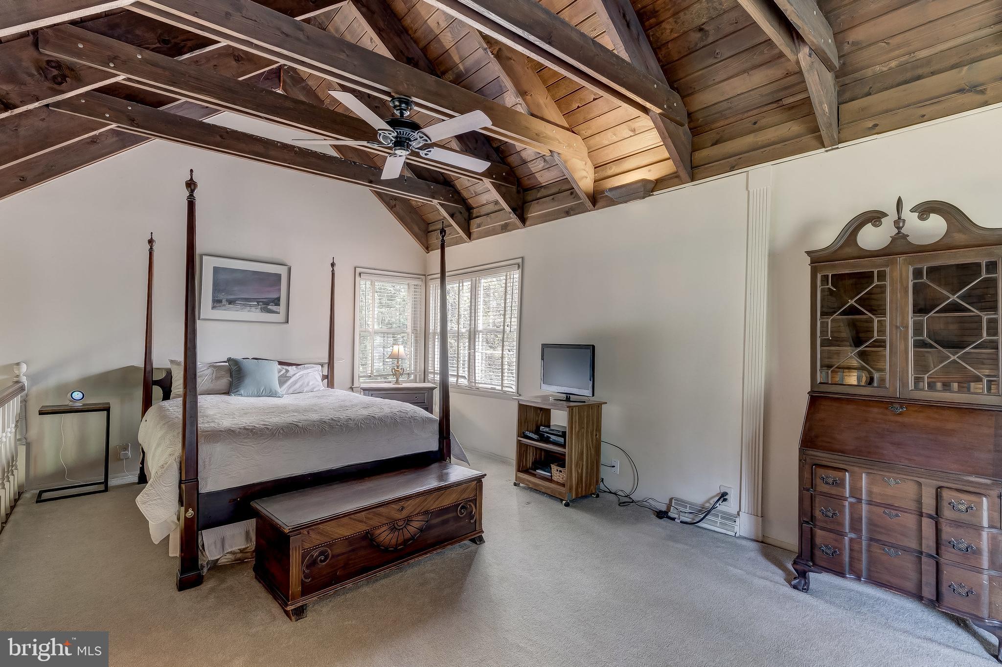 PADONIA CROSSING - Residential