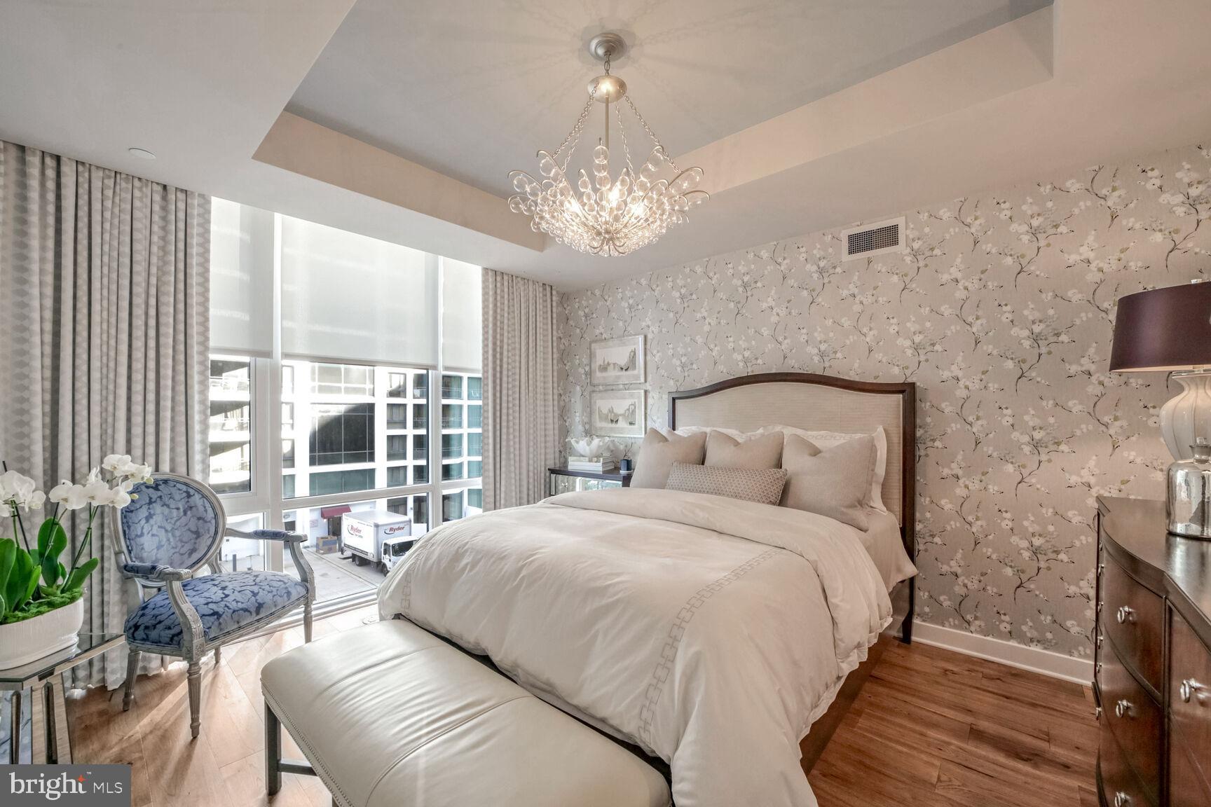 ROSSLYN - Residential