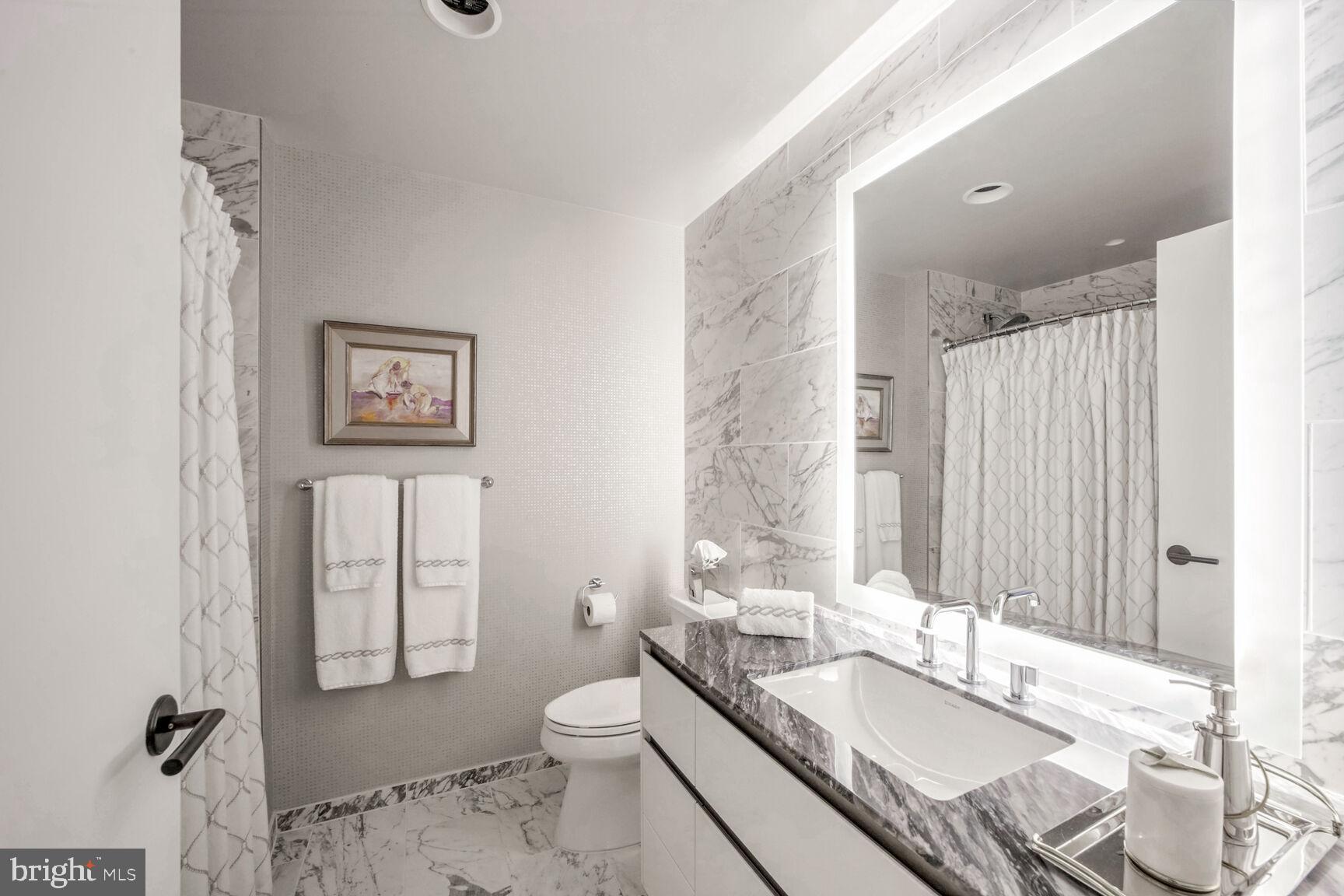 ROSSLYN - Residential