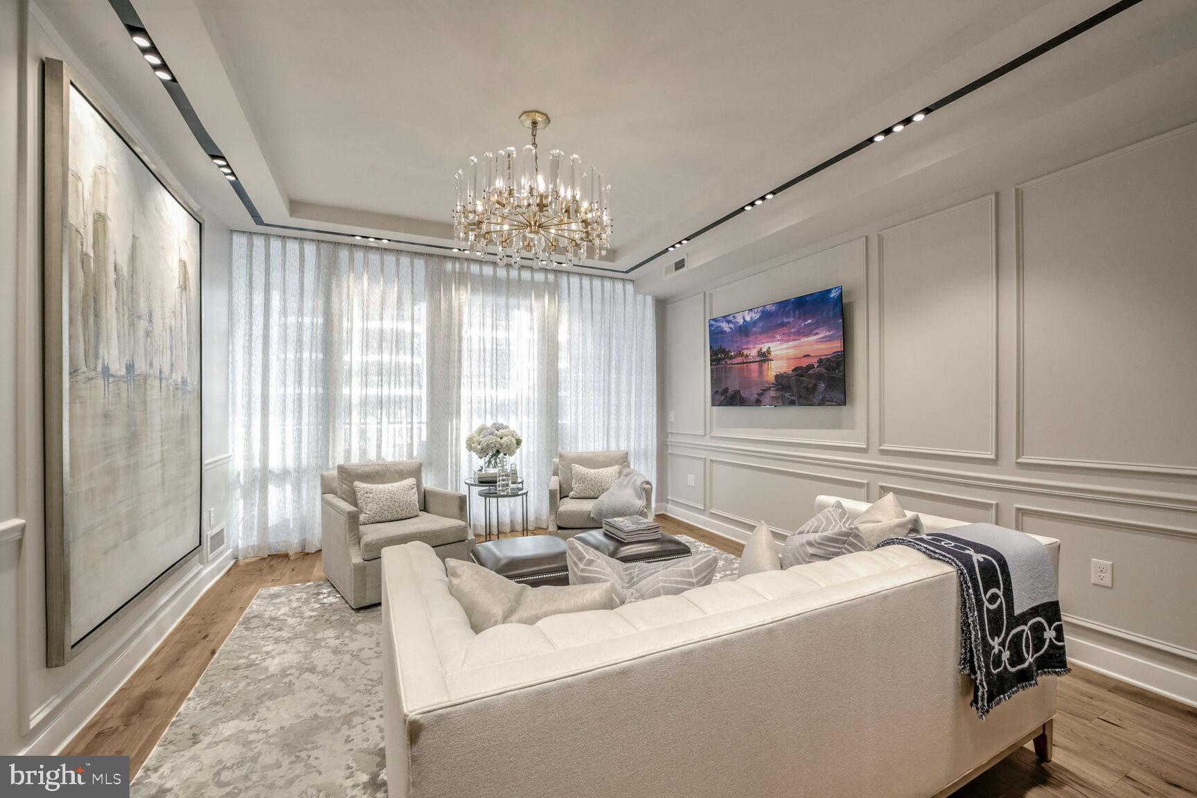 ROSSLYN - Residential