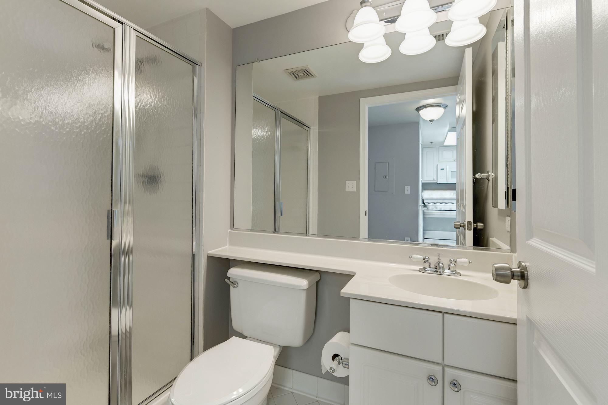 WINDSOR PLAZA - Residential