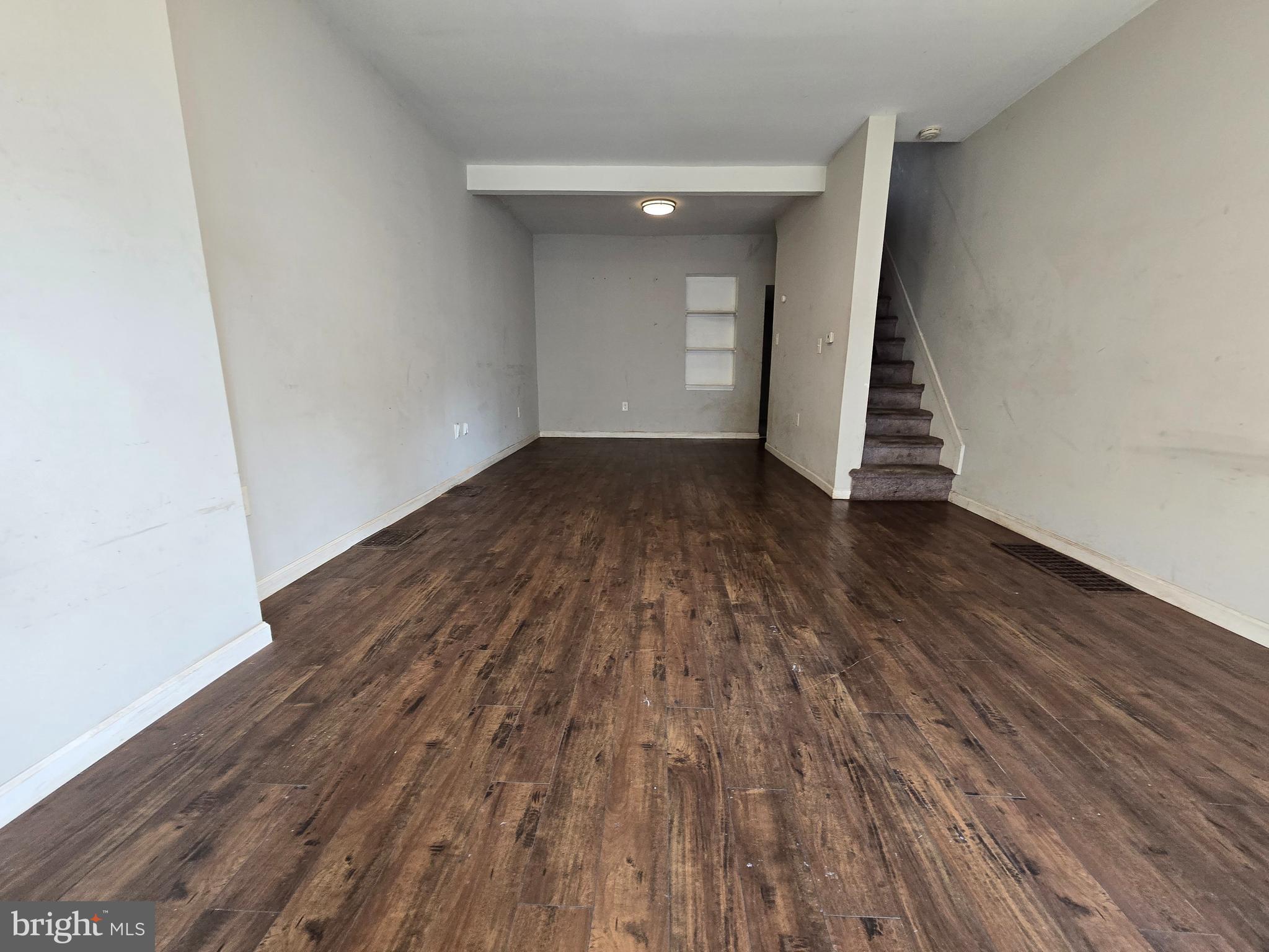 PORT RICHMOND - Residential