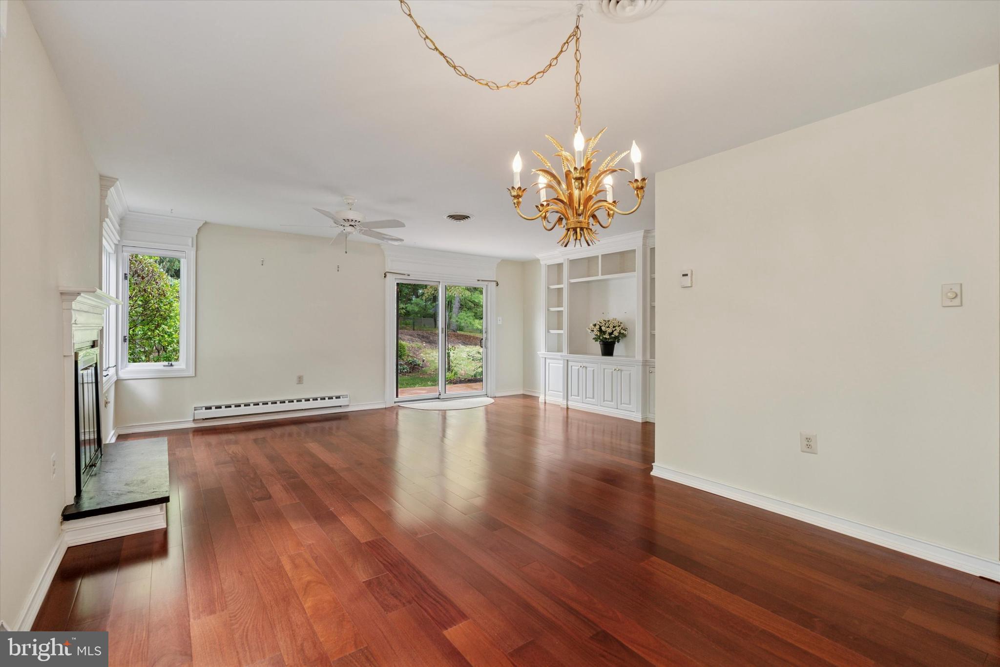 HERSHEYS MILL - Residential