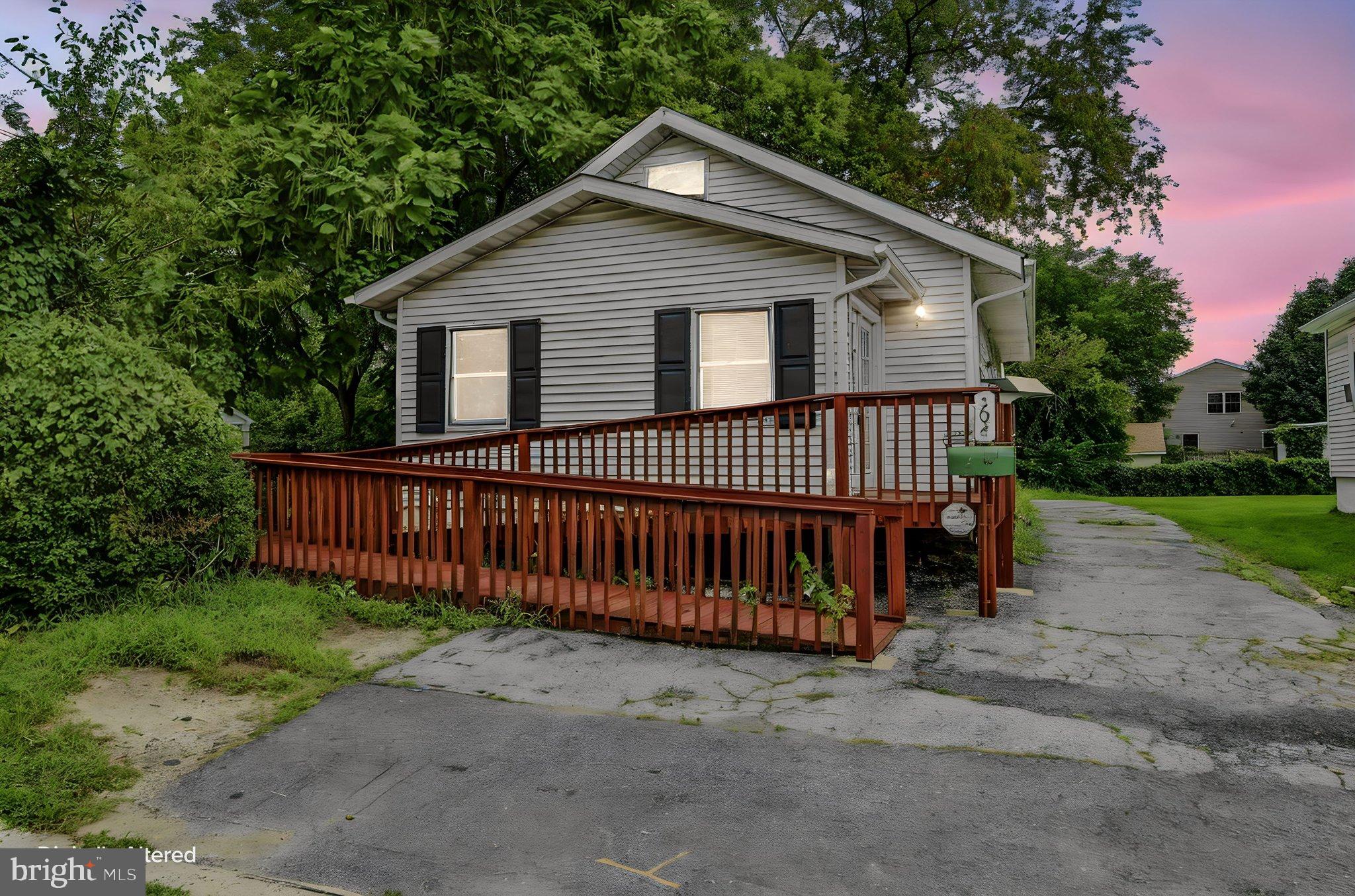 504 WEST AVENUE