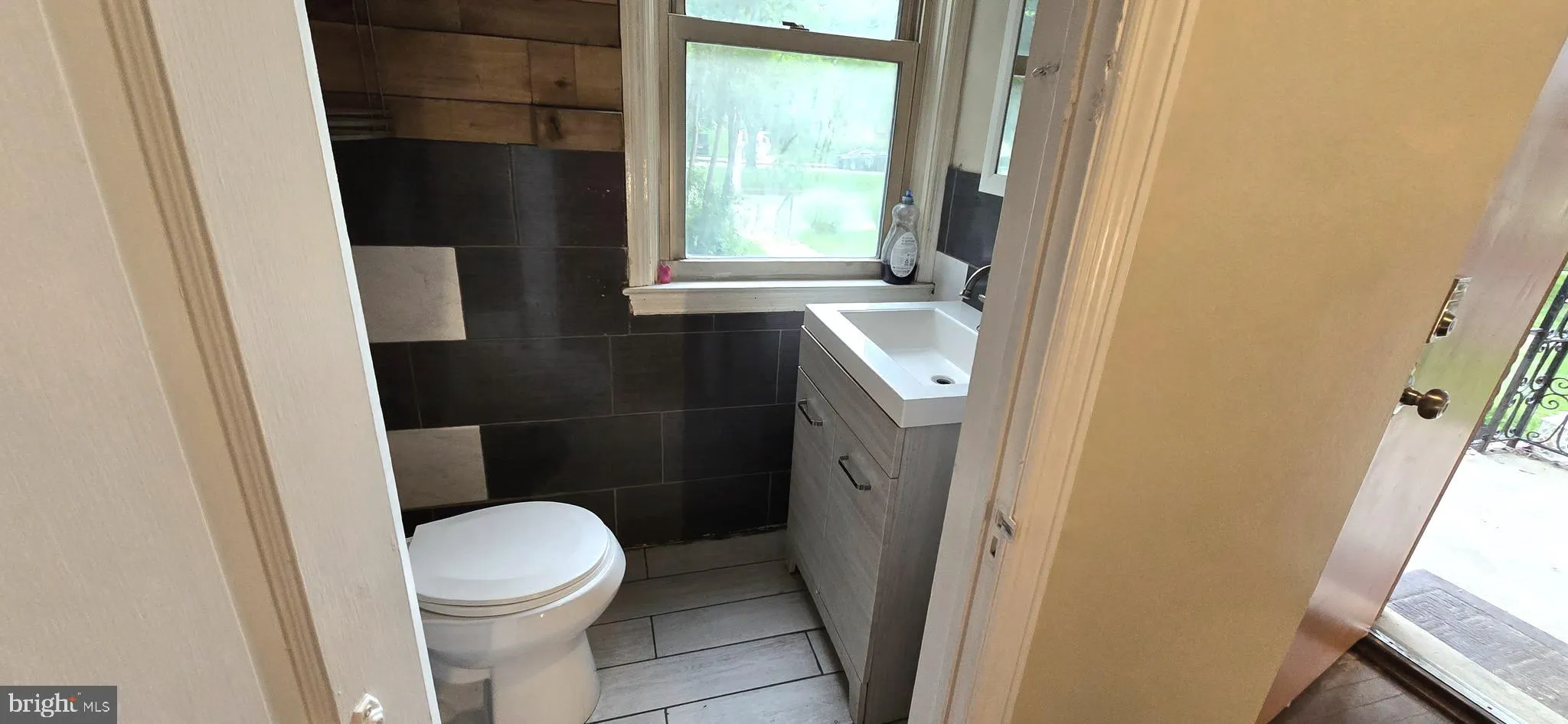 Baltimore, Maryland 21218, United States, 3 Bedrooms Bedrooms, ,2 BathroomsBathrooms,Residential,Active,134501