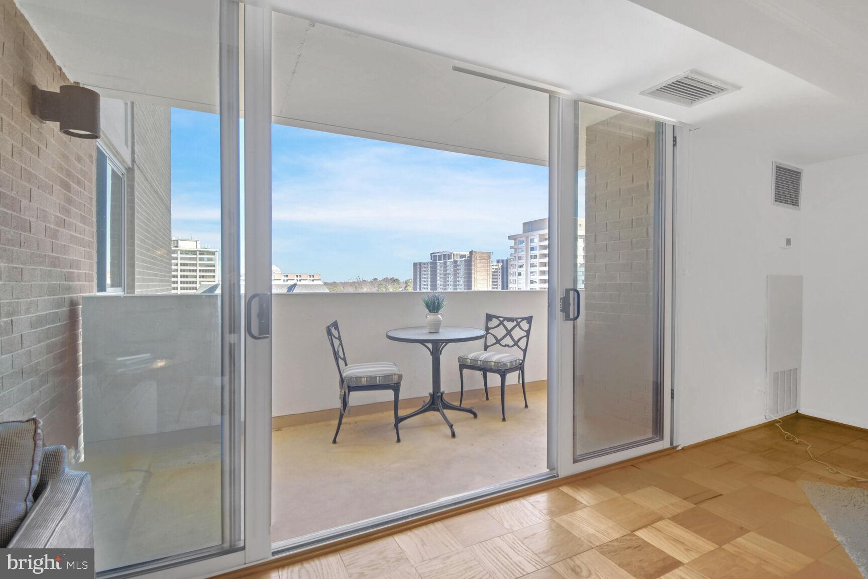 FRIENDSHIP HEIGHTS - Residential