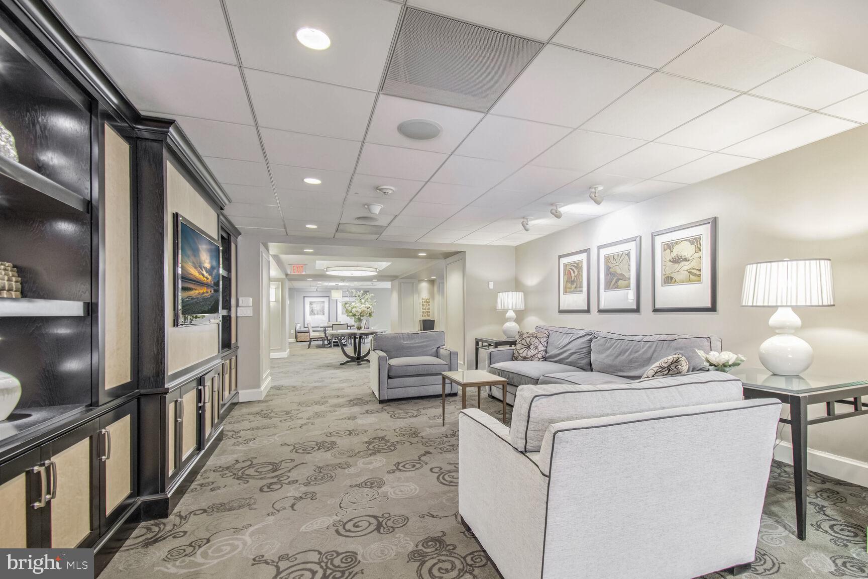 FRIENDSHIP HEIGHTS - Residential