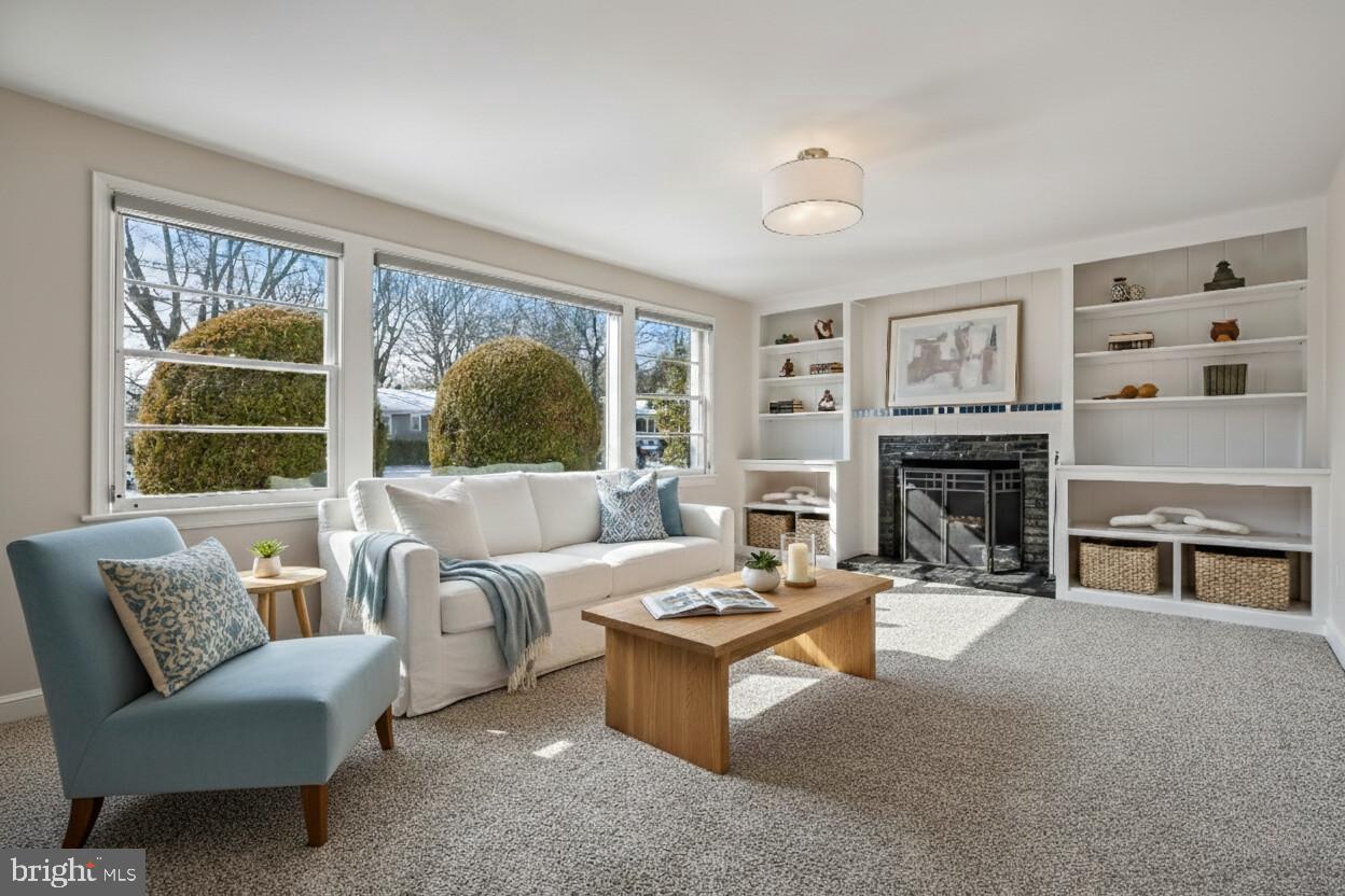 WOODBURN - Residential