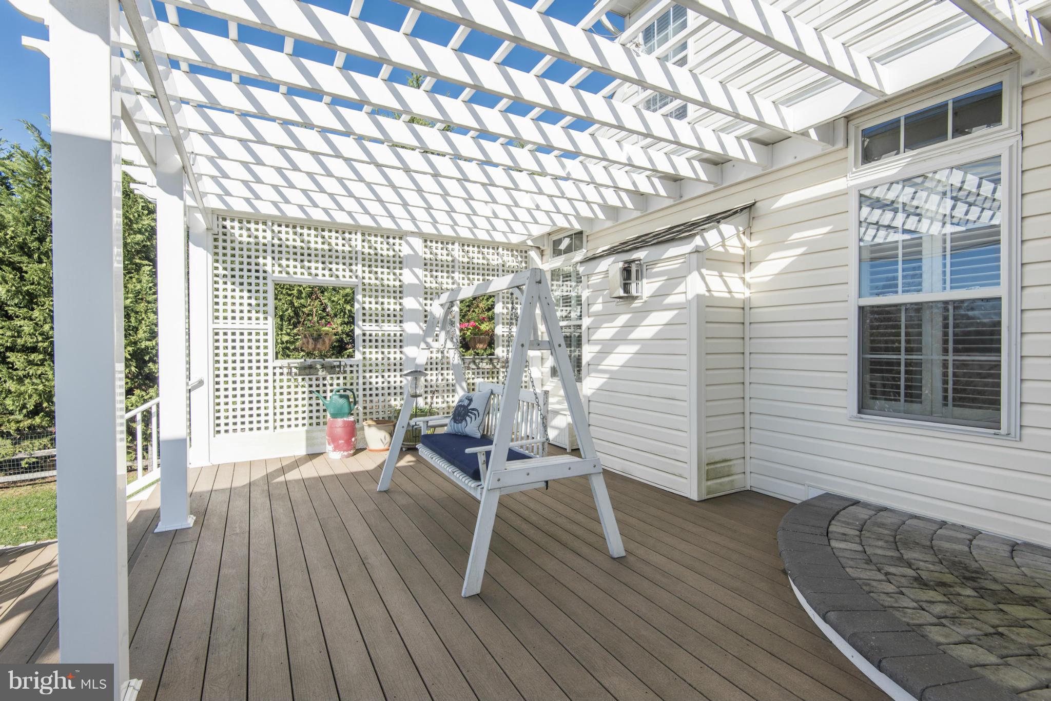 PELHAM MANOR - Residential