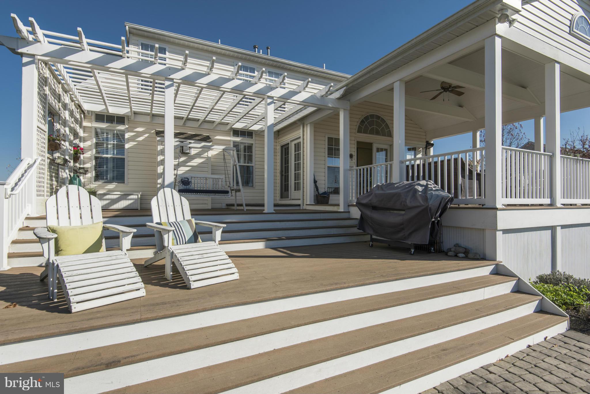 PELHAM MANOR - Residential