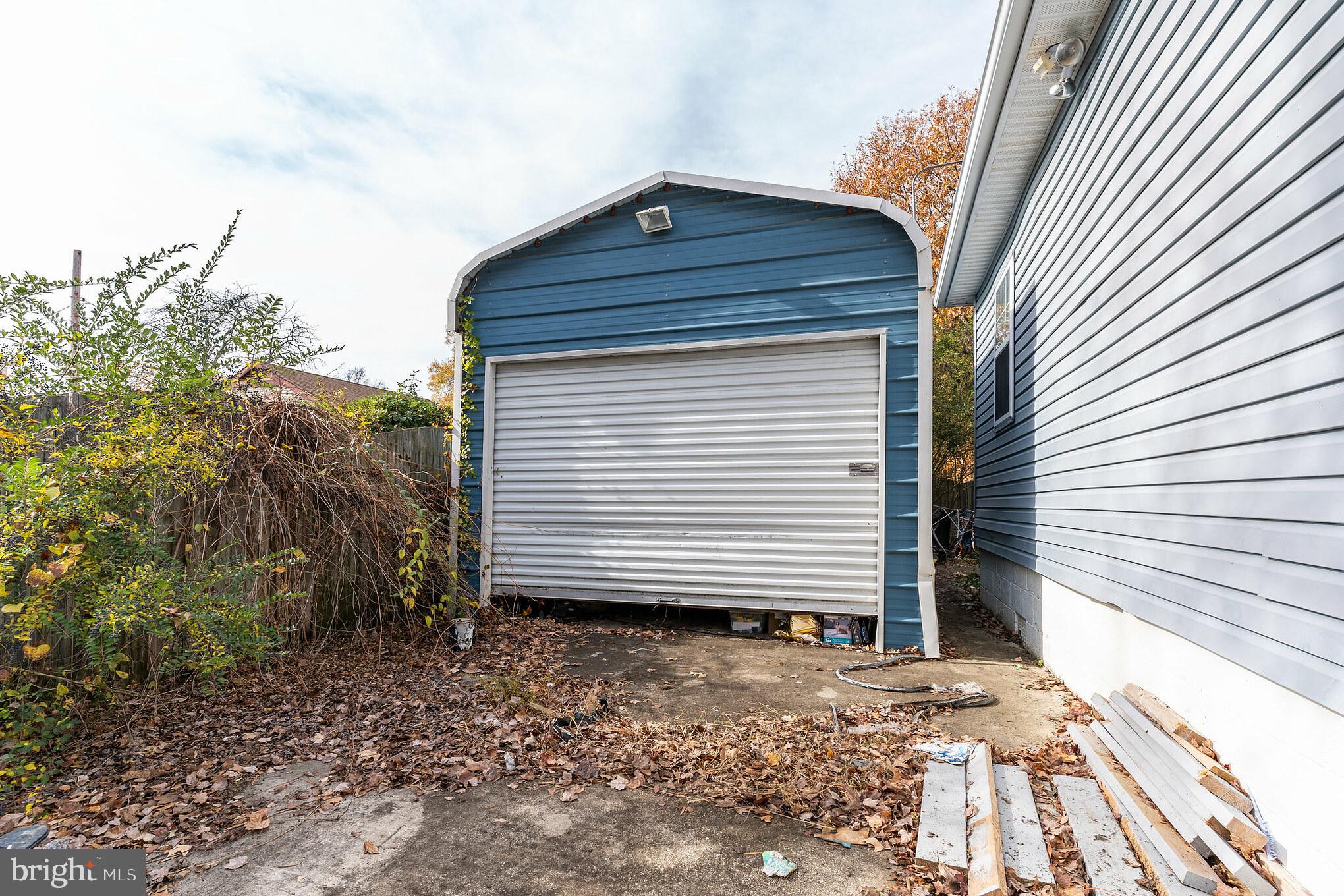 WOODLAND VILLAGE IND HEA - Residential