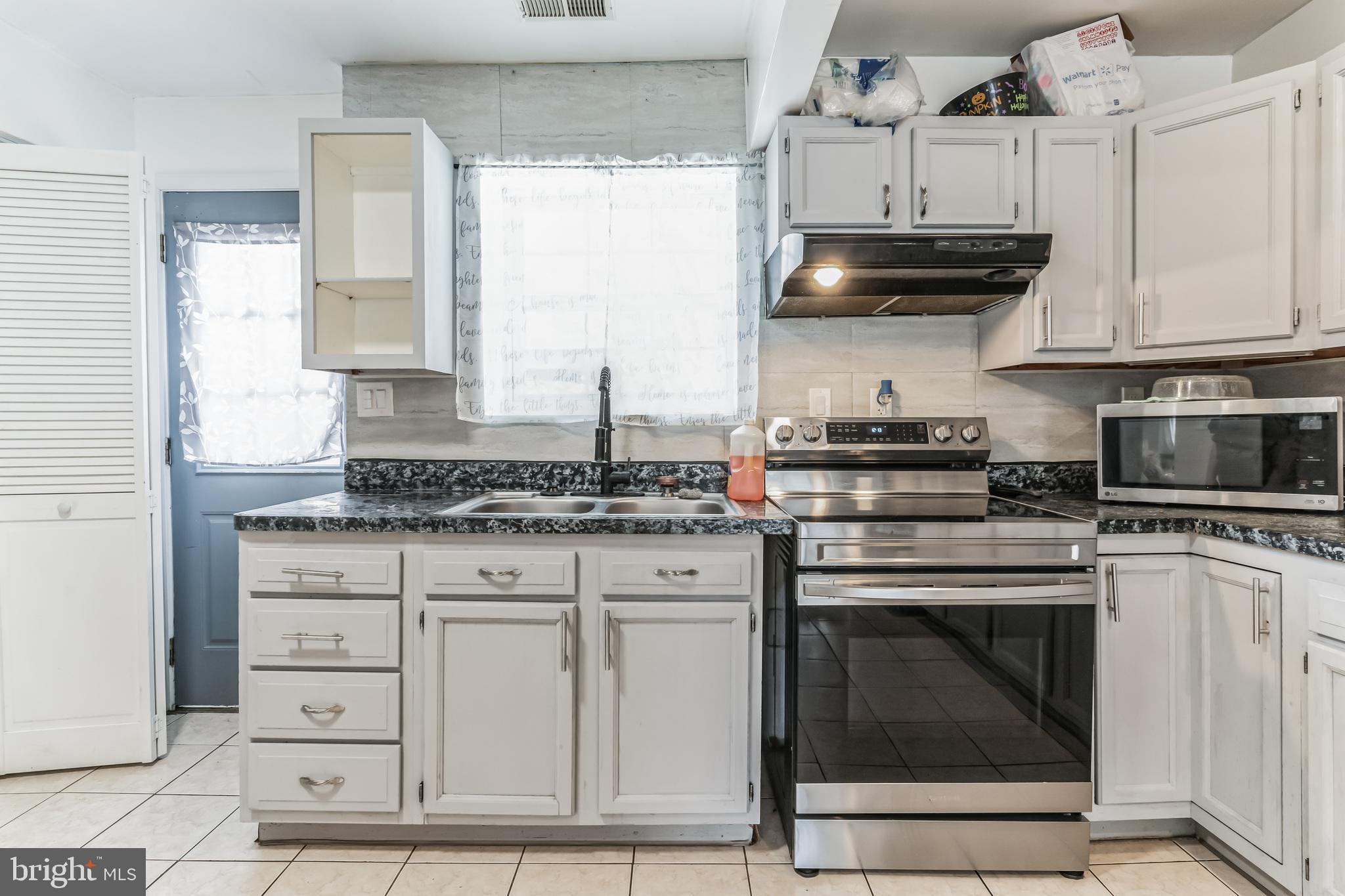 WOODLAND VILLAGE IND HEA - Residential