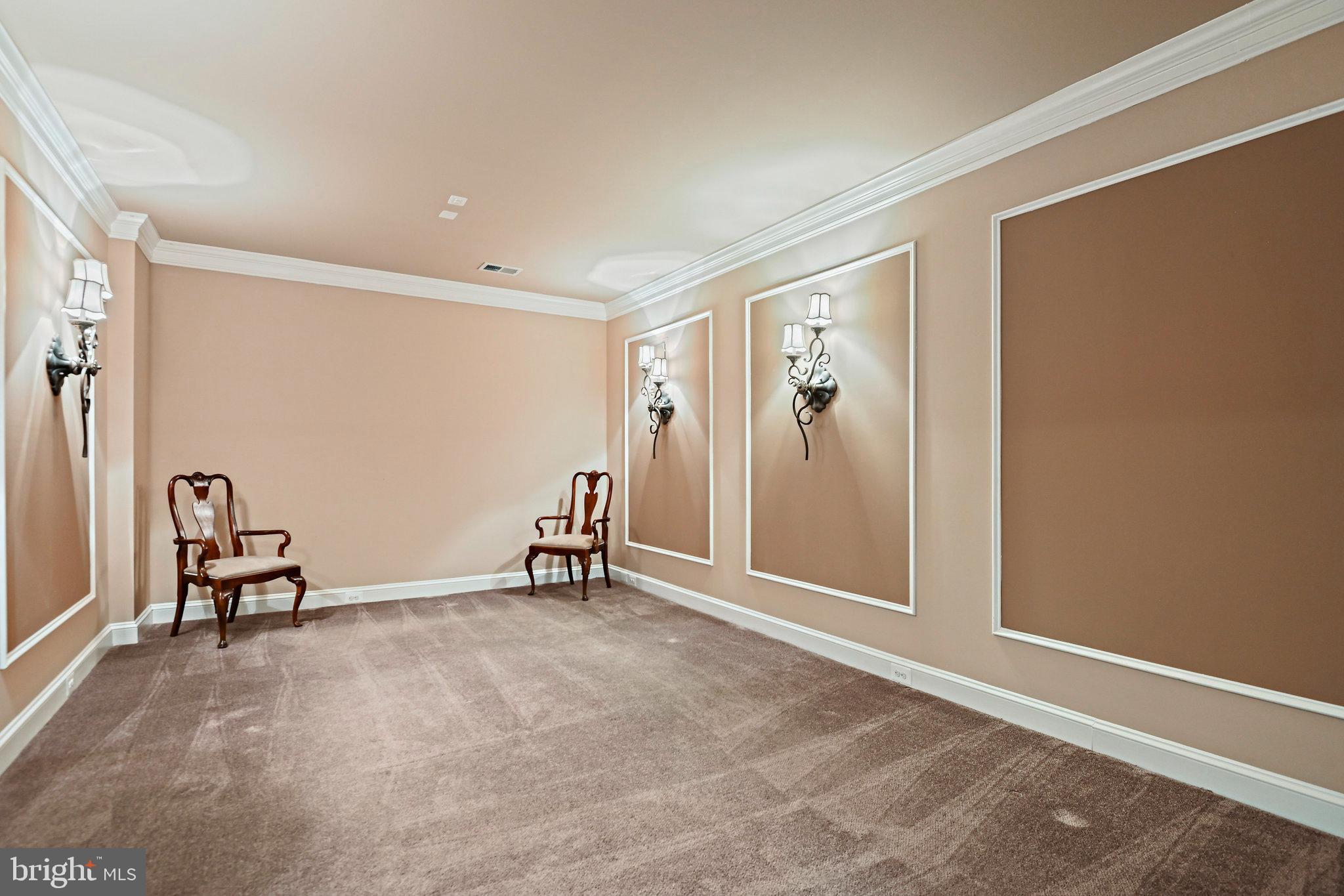 KENT GARDENS - Residential