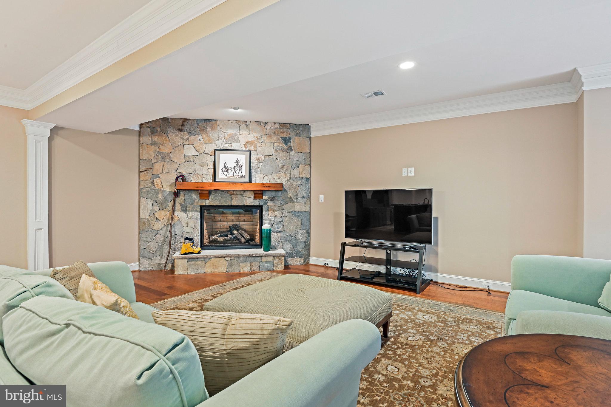 KENT GARDENS - Residential