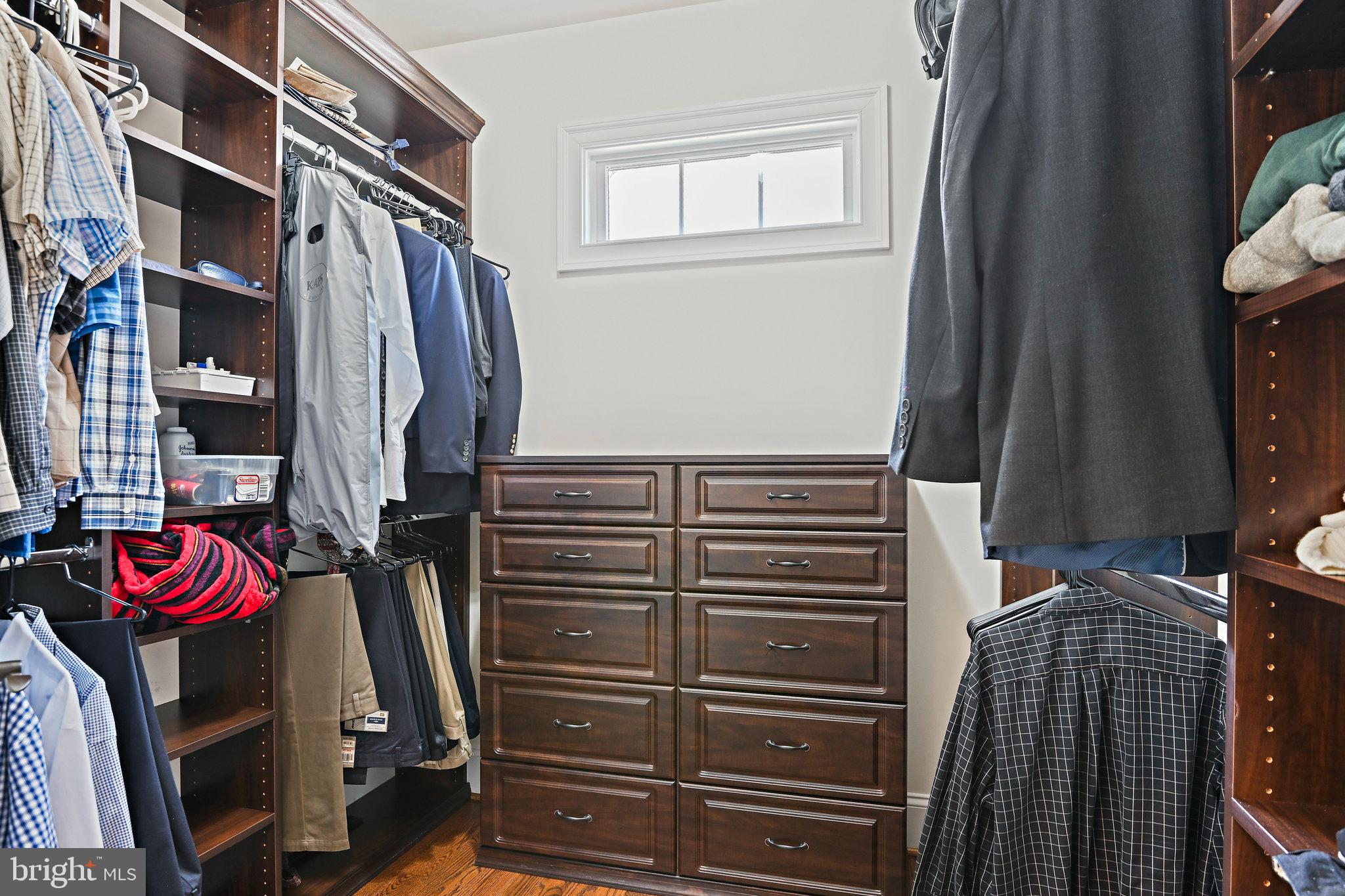 KENT GARDENS - Residential