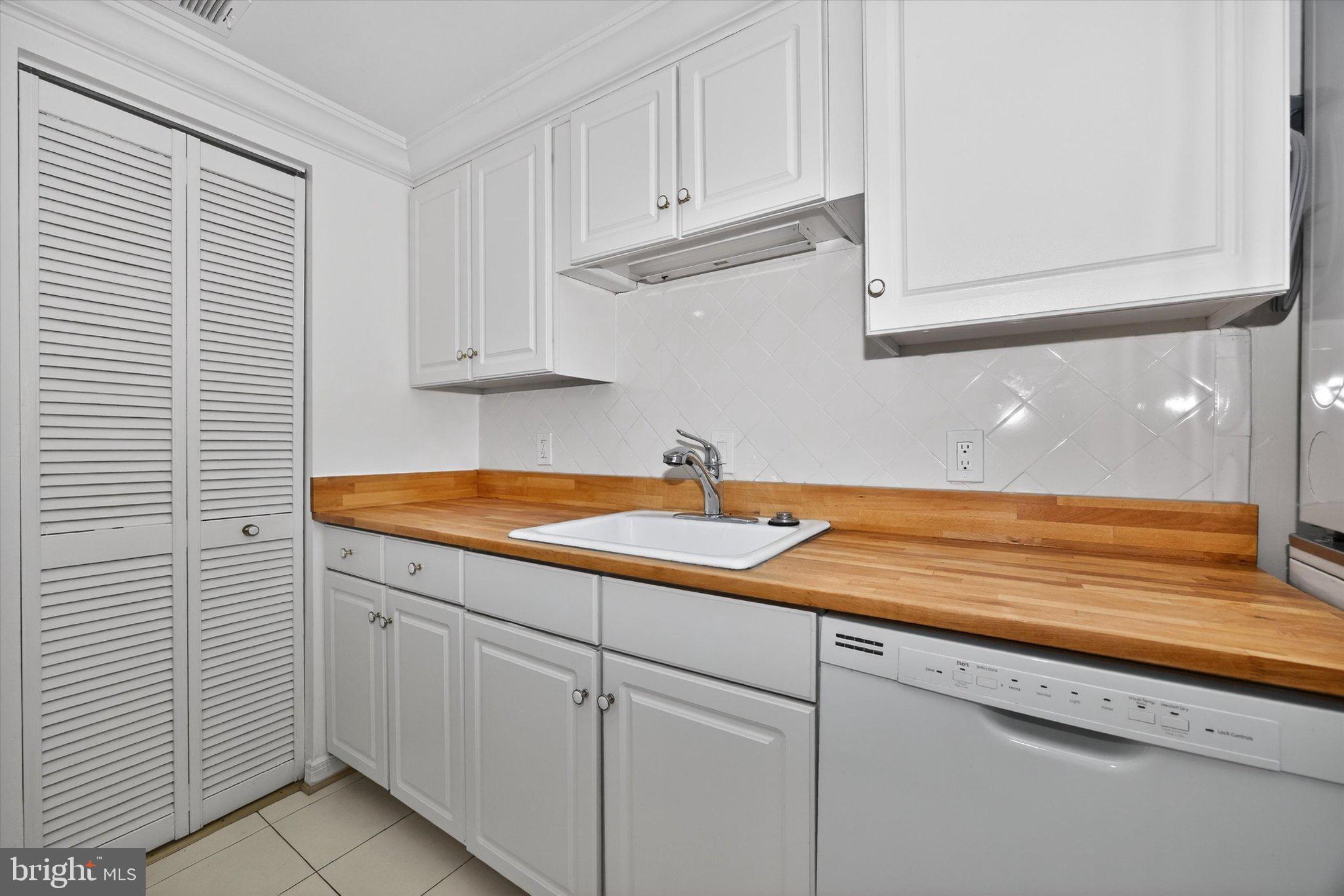 ELIZABETH - Residential