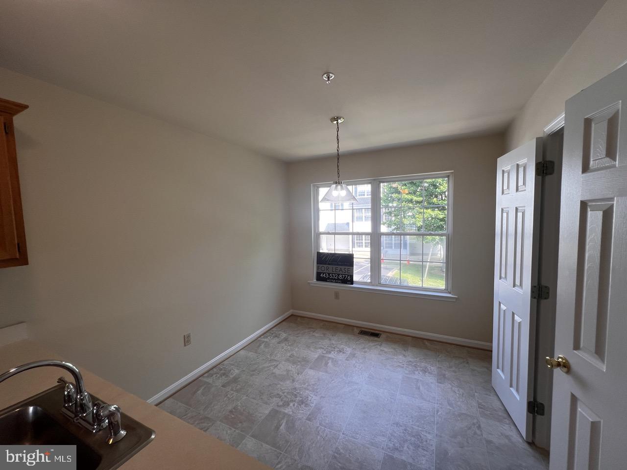 CAPTAINS QUARTER CONDOMINIUM - Residential Lease