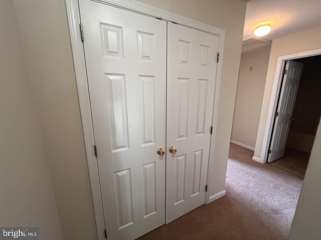 CAPTAINS QUARTER CONDOMINIUM - Residential Lease