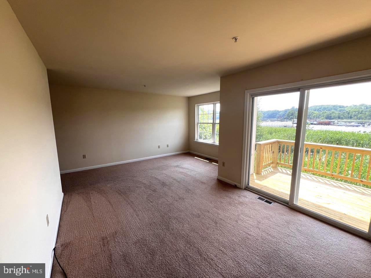 CAPTAINS QUARTER CONDOMINIUM - Residential Lease