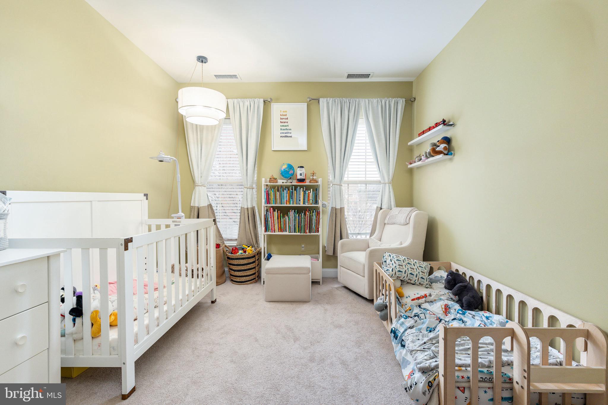 NAVAL SQUARE - Residential