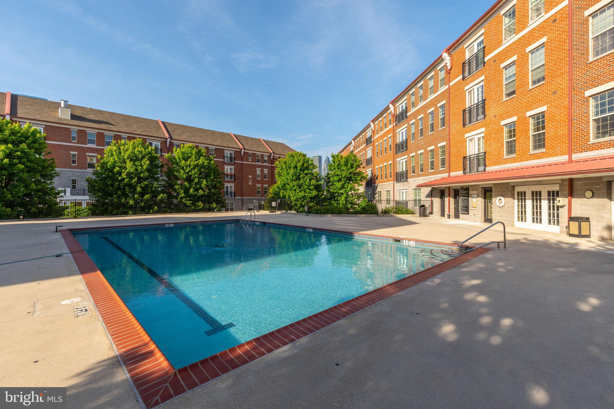 NAVAL SQUARE - Residential