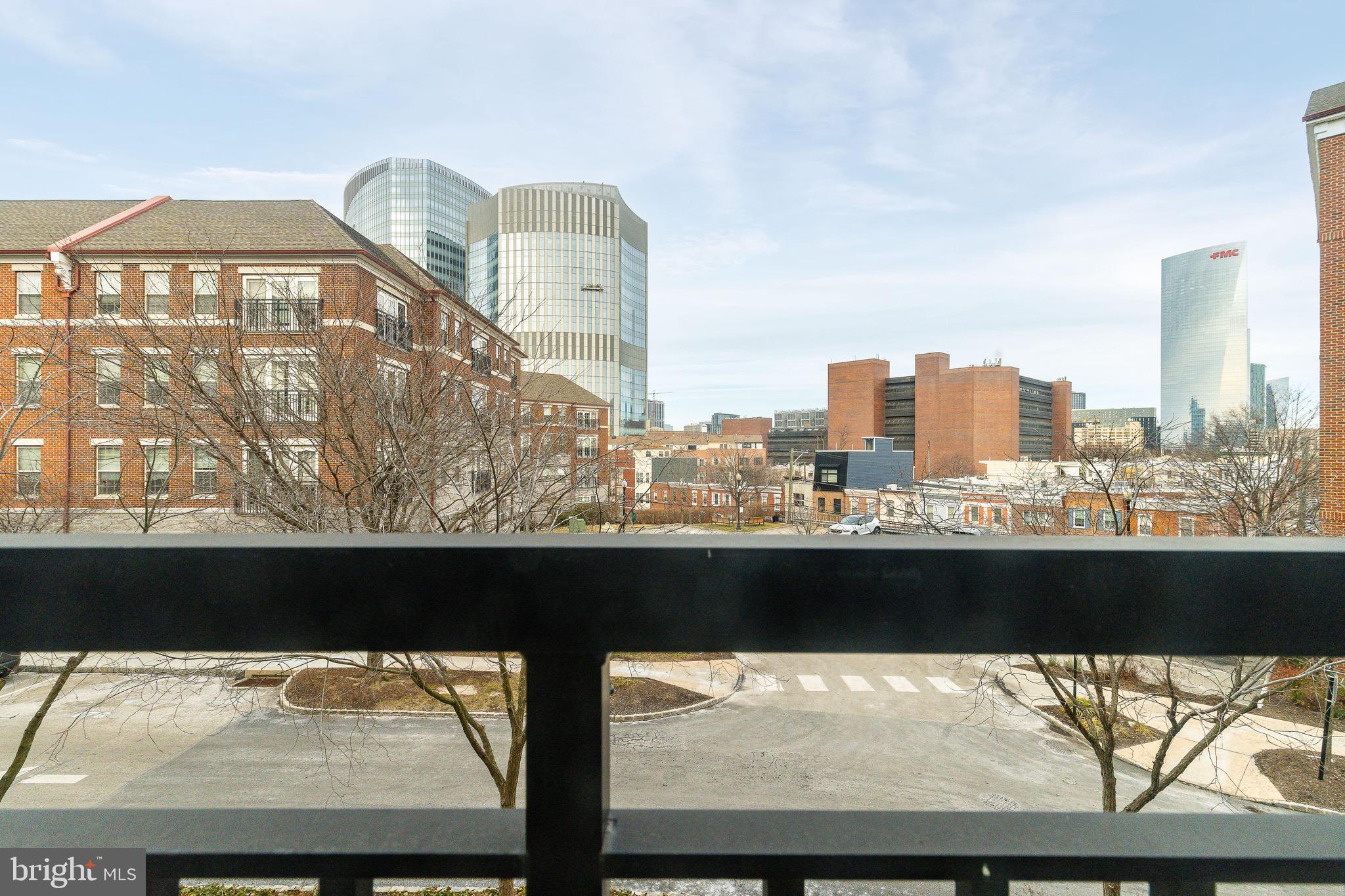 NAVAL SQUARE - Residential