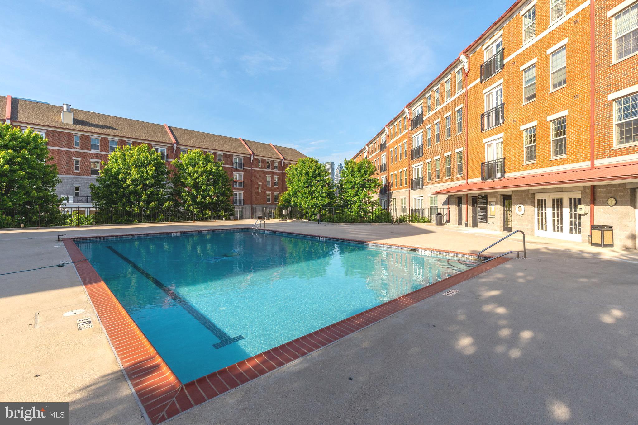 NAVAL SQUARE - Residential