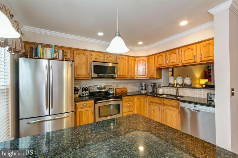 ASHBURN VILLAGE - Residential Lease