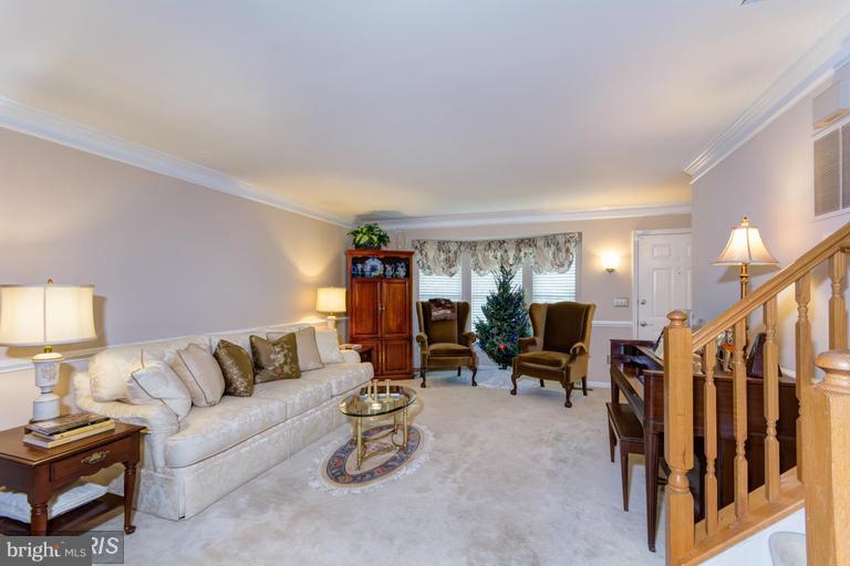 ASHBURN VILLAGE - Residential Lease