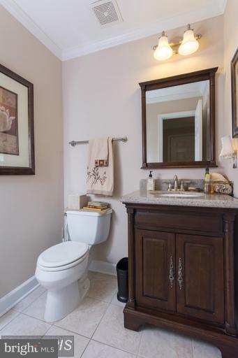 ASHBURN VILLAGE - Residential Lease