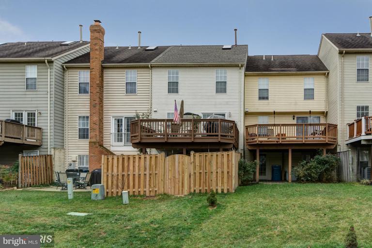 ASHBURN VILLAGE - Residential Lease