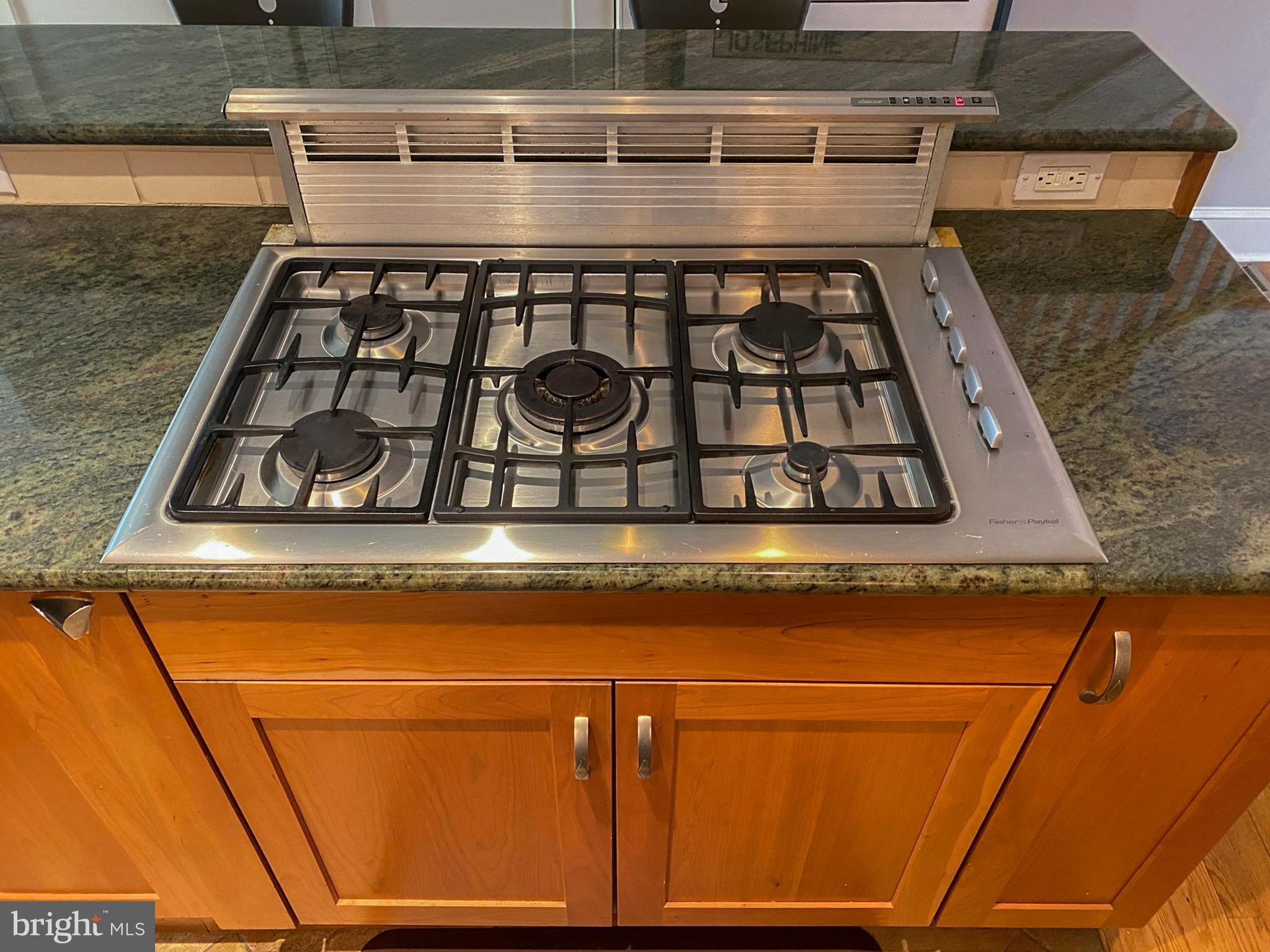 WASHINGTON SQ WEST - Residential