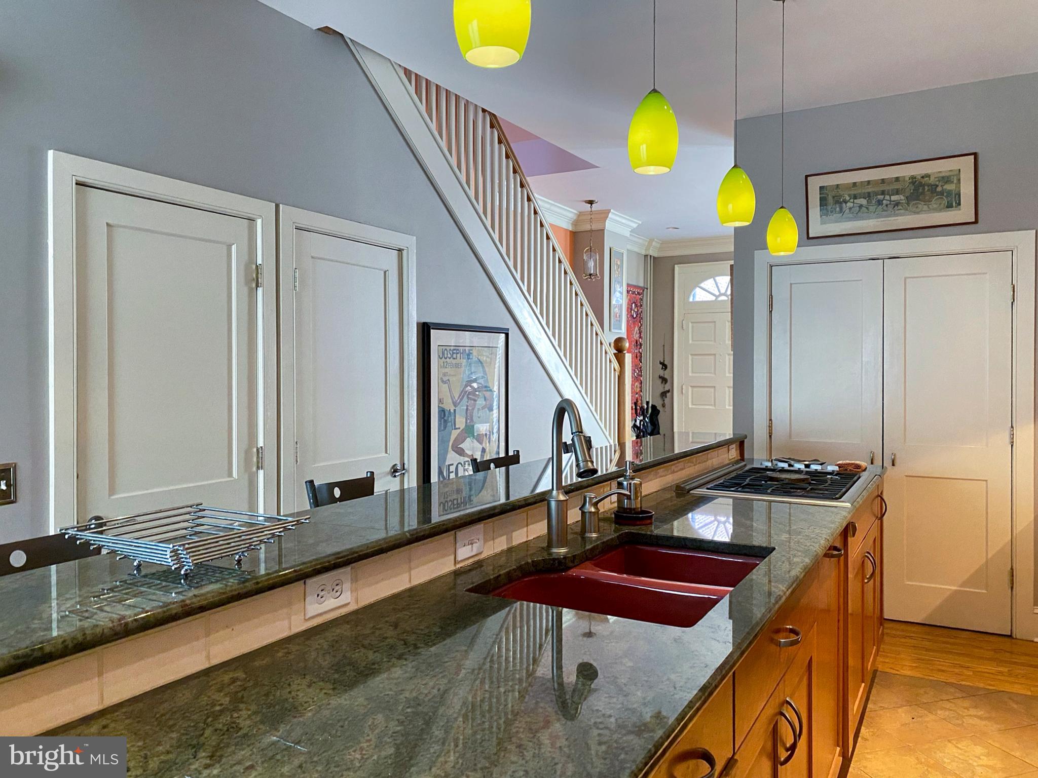 WASHINGTON SQ WEST - Residential